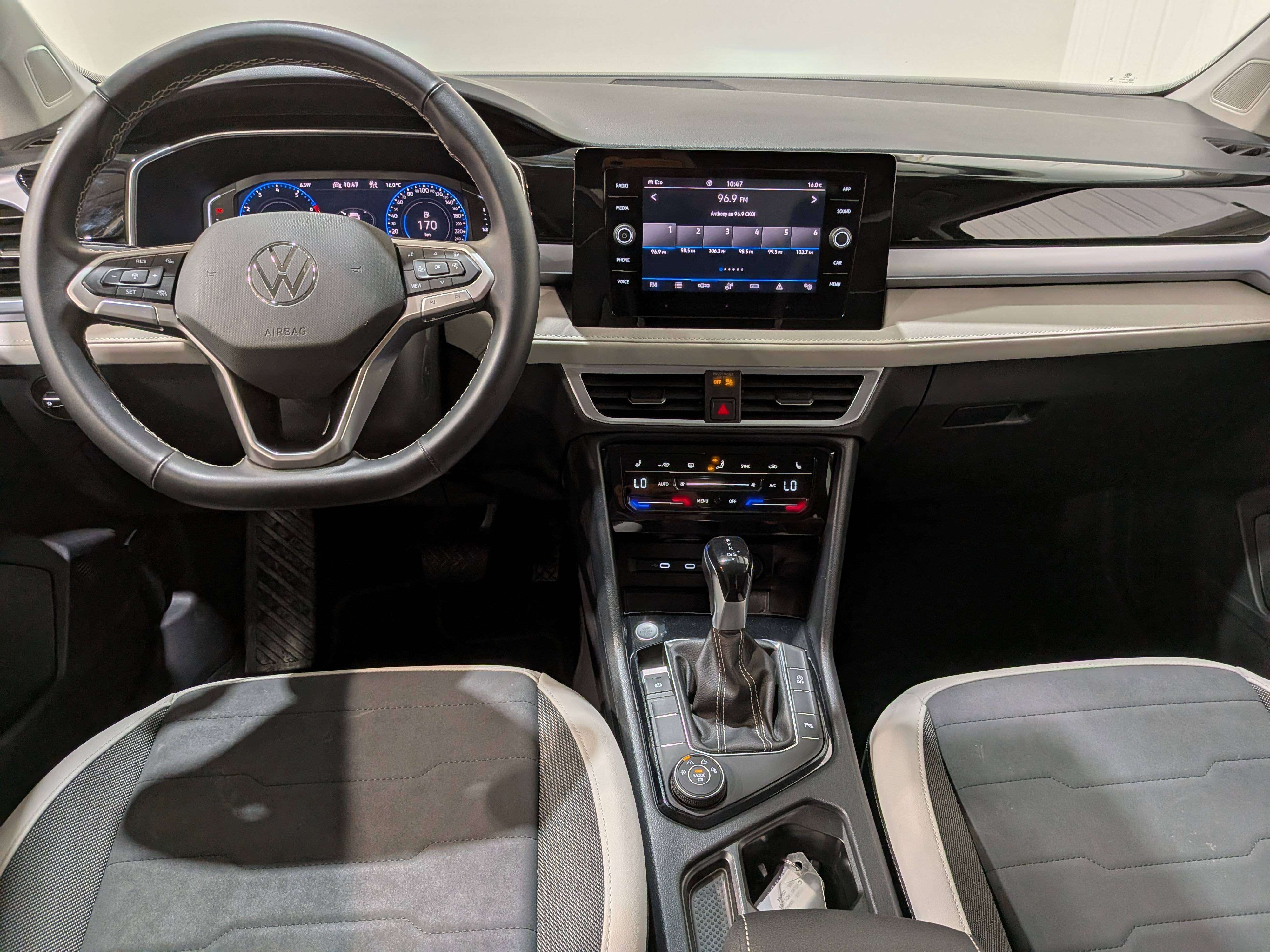 Volkswagen Taos 2025