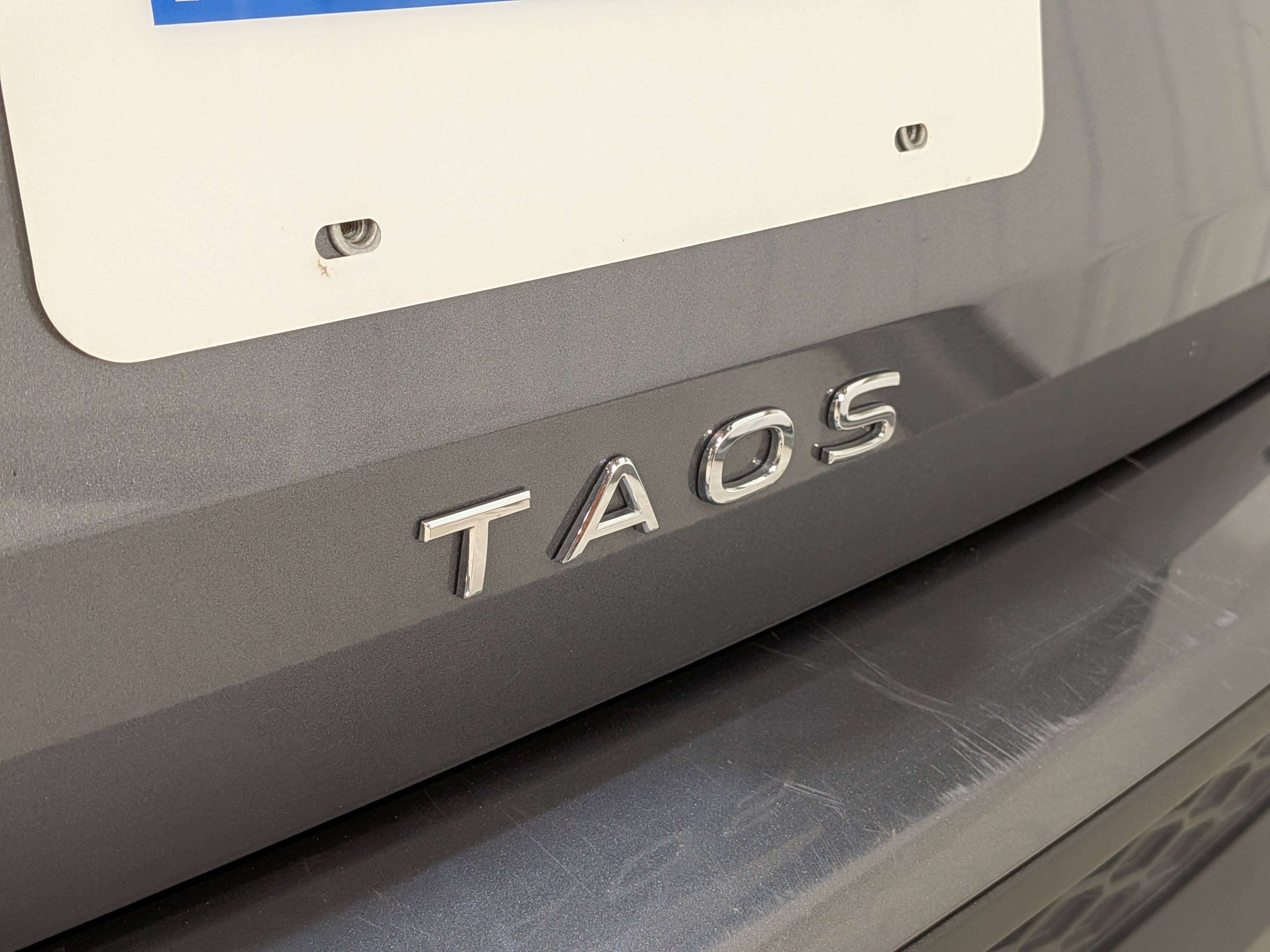 Volkswagen Taos 2025