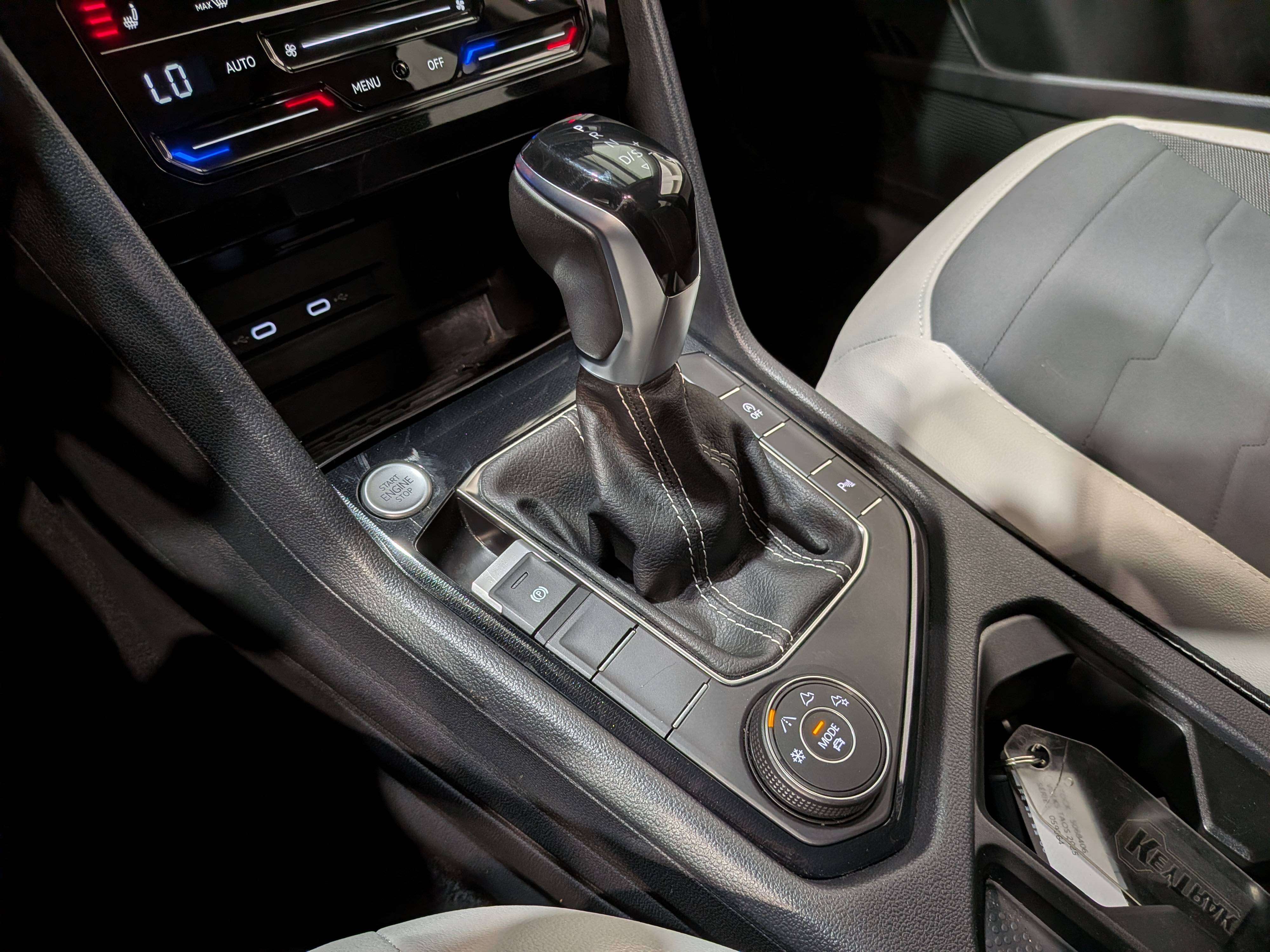 Volkswagen Taos 2025