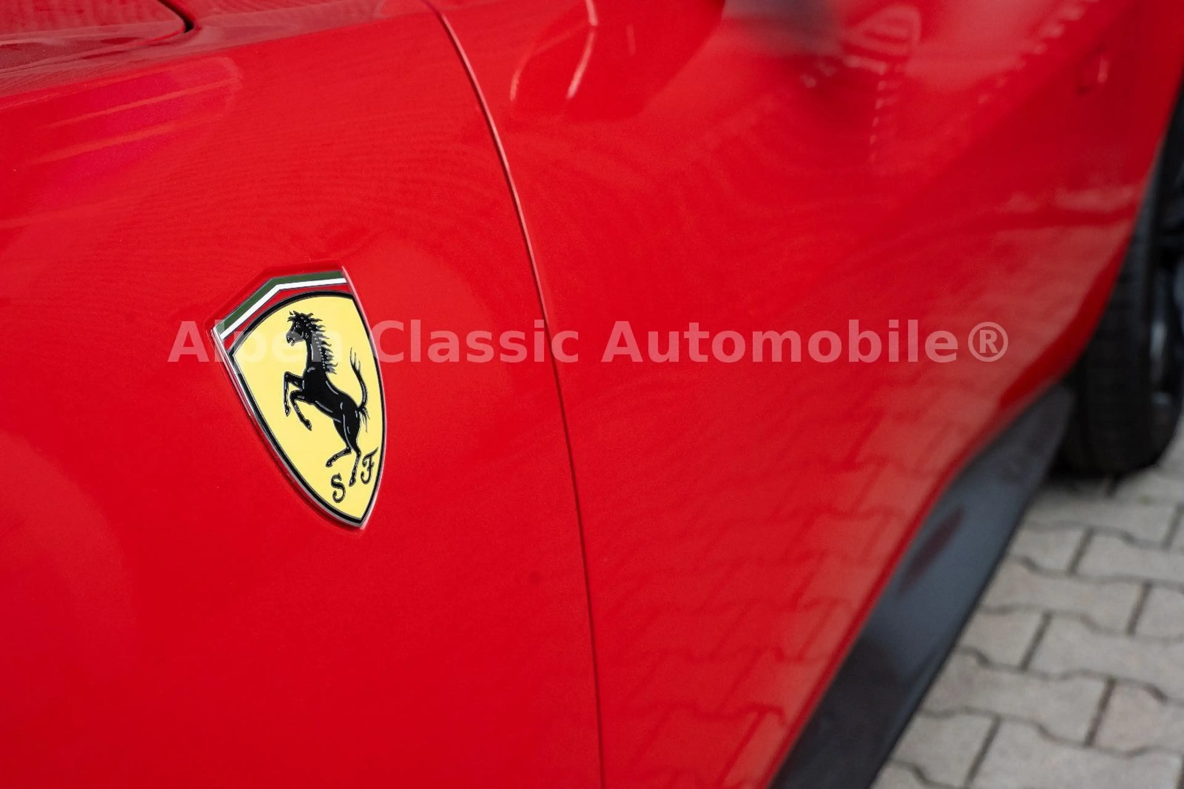 Ferrari Amalfi Carbon, Passenger Display, 360 Grad — photo 9
