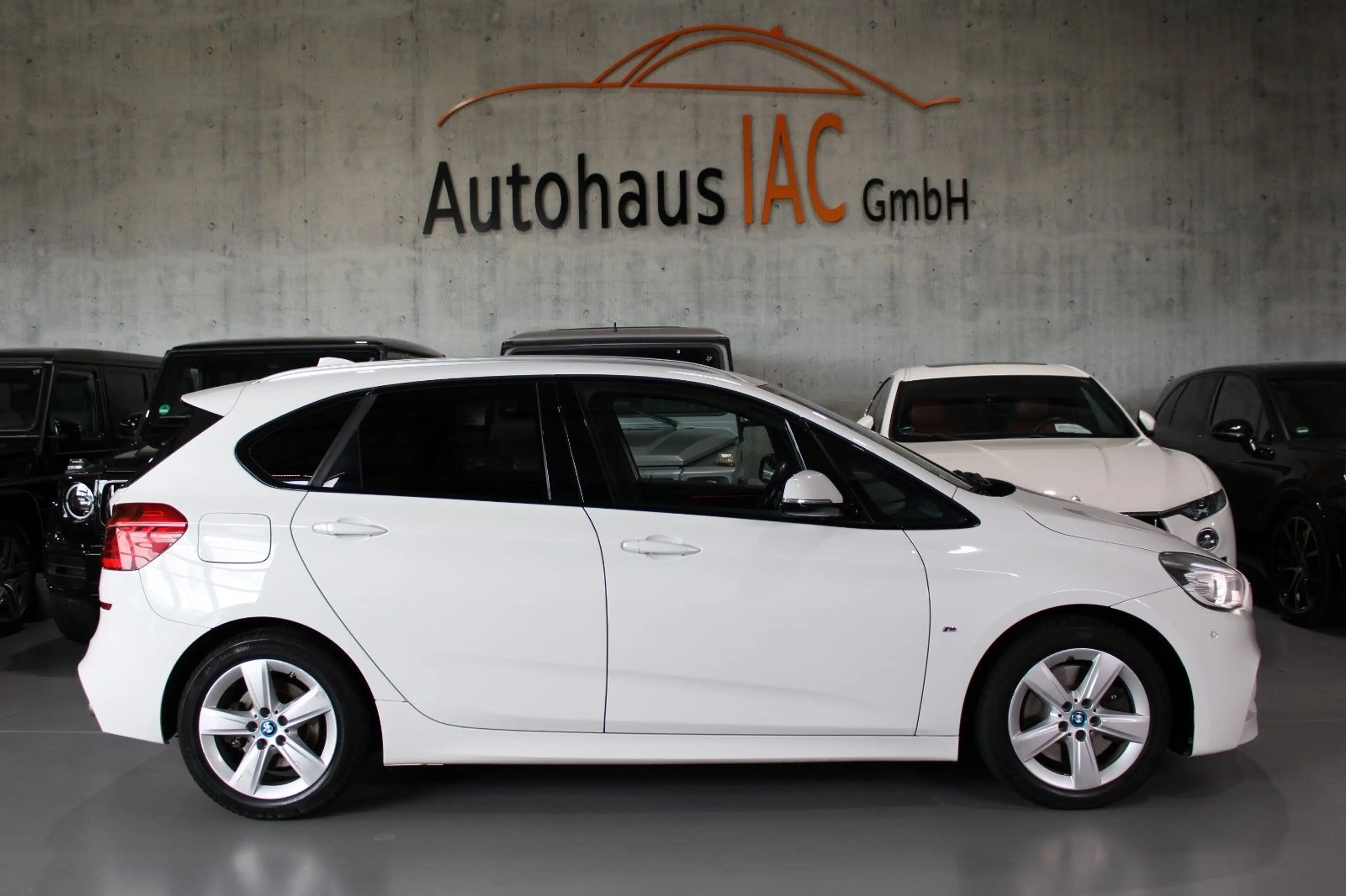 BMW 225 /M-Paket/NAVI/ALCANTARA/LED/Xdrive — photo 8