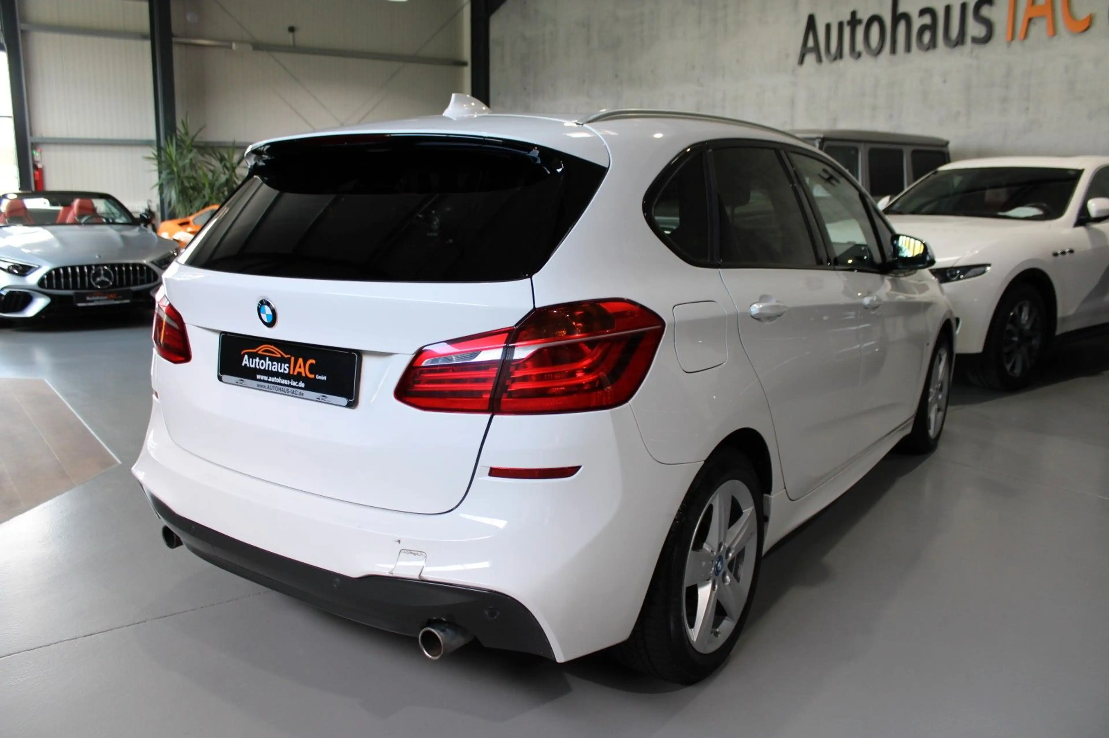 BMW 225 /M-Paket/NAVI/ALCANTARA/LED/Xdrive — photo 6