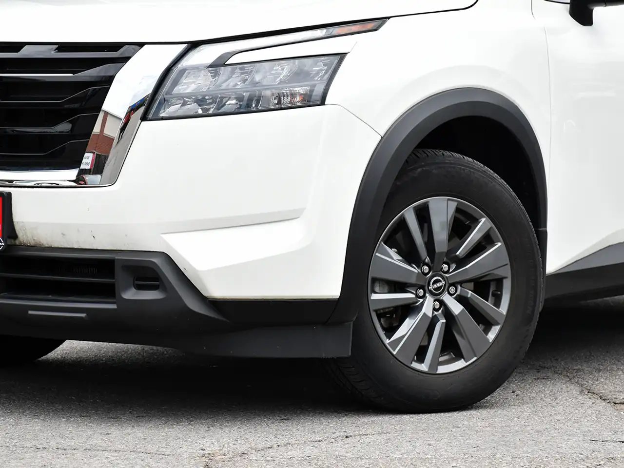 Nissan Pathfinder снимка Nissan Pathfinder