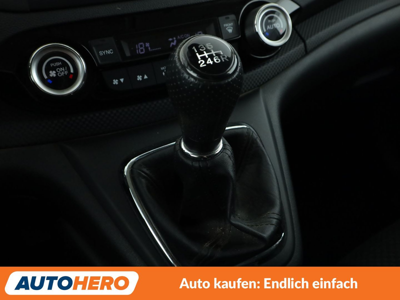 Honda CR-V 2.0 i-VTEC Comfort 2WD*TEMPO*PDC*SHZ*KLIMA* — photo 24