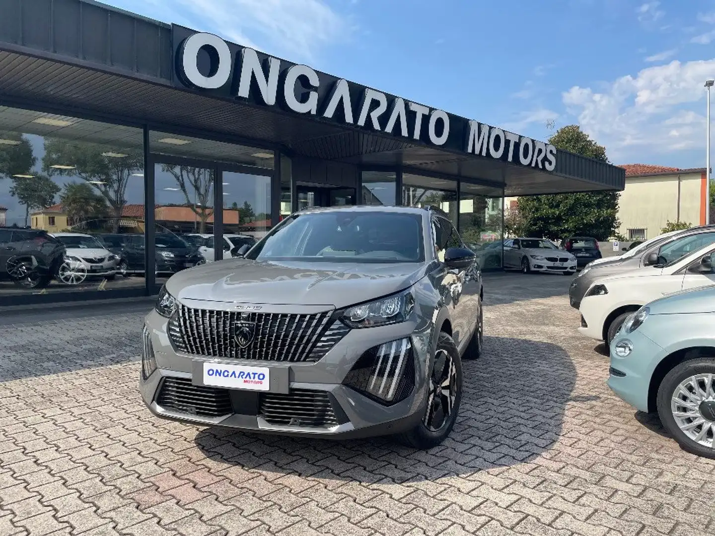 Peugeot 2008 PureTech 100 S&S Allure #Vision Pack #Winter.Pack Grigio - 1