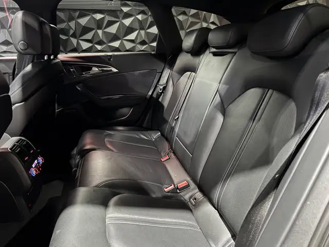 Audi RS6 view 14