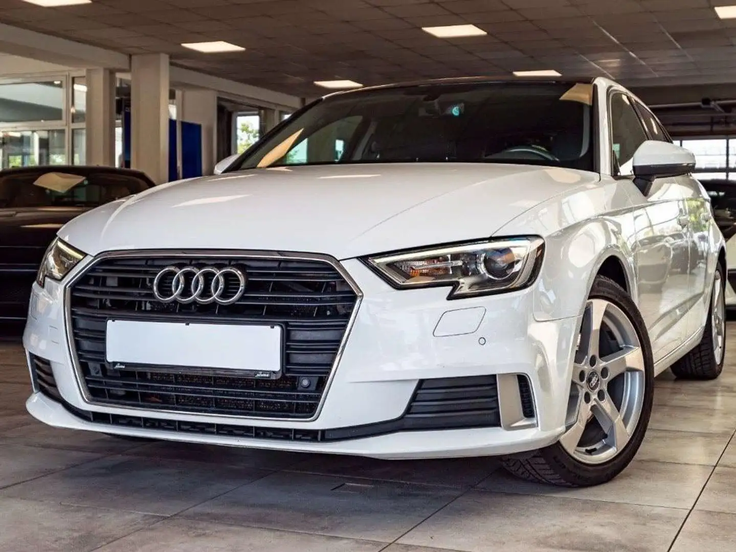 Audi A3 A3 Sportback 1.5 TFSI COD EVO S tronic 110kW Blanco - 2