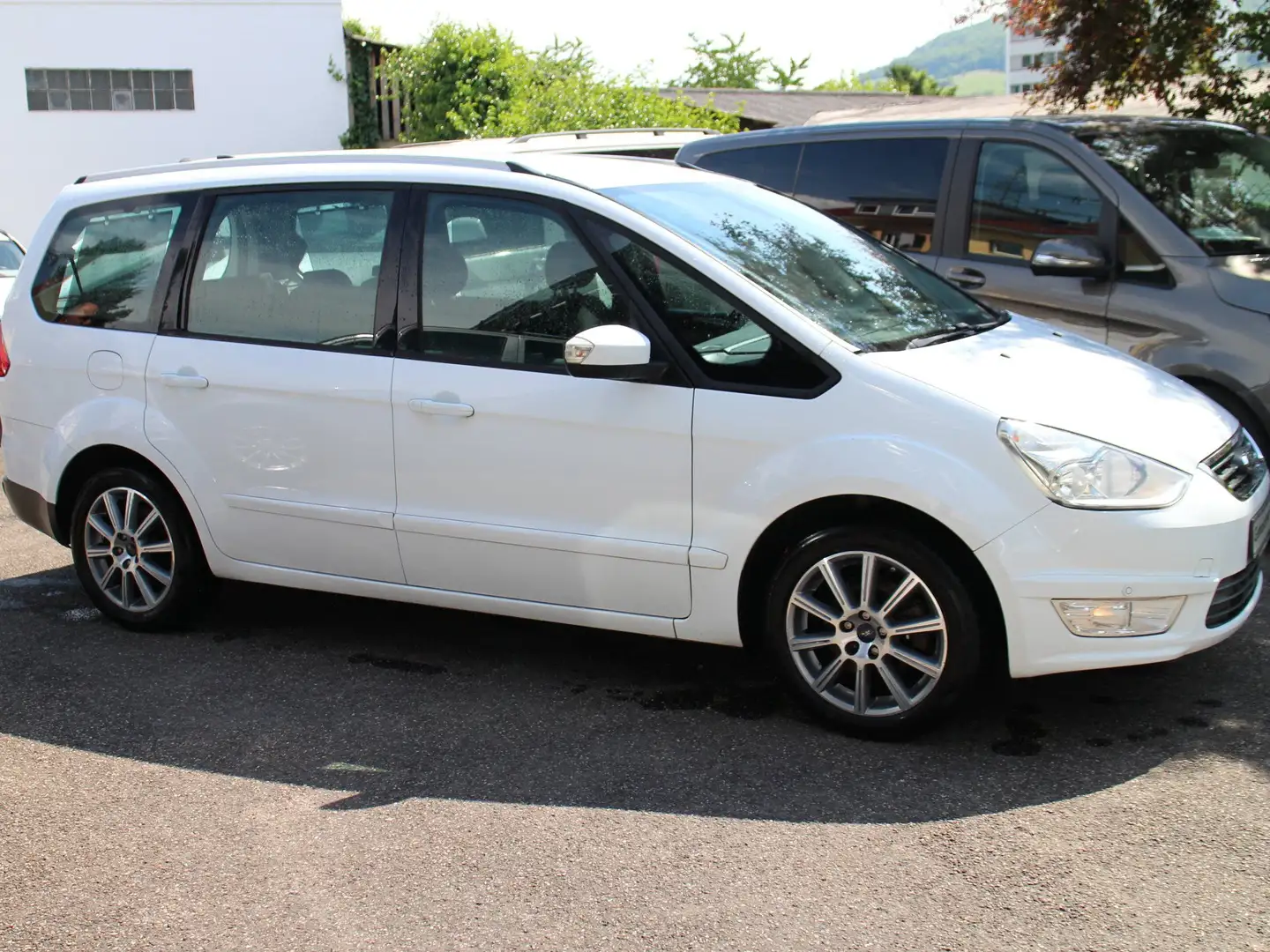 Ford Galaxy 1,6 EcoBoost/7Sitz /Navi/SHZ/PDC/Alu SoWi Blanc - 1
