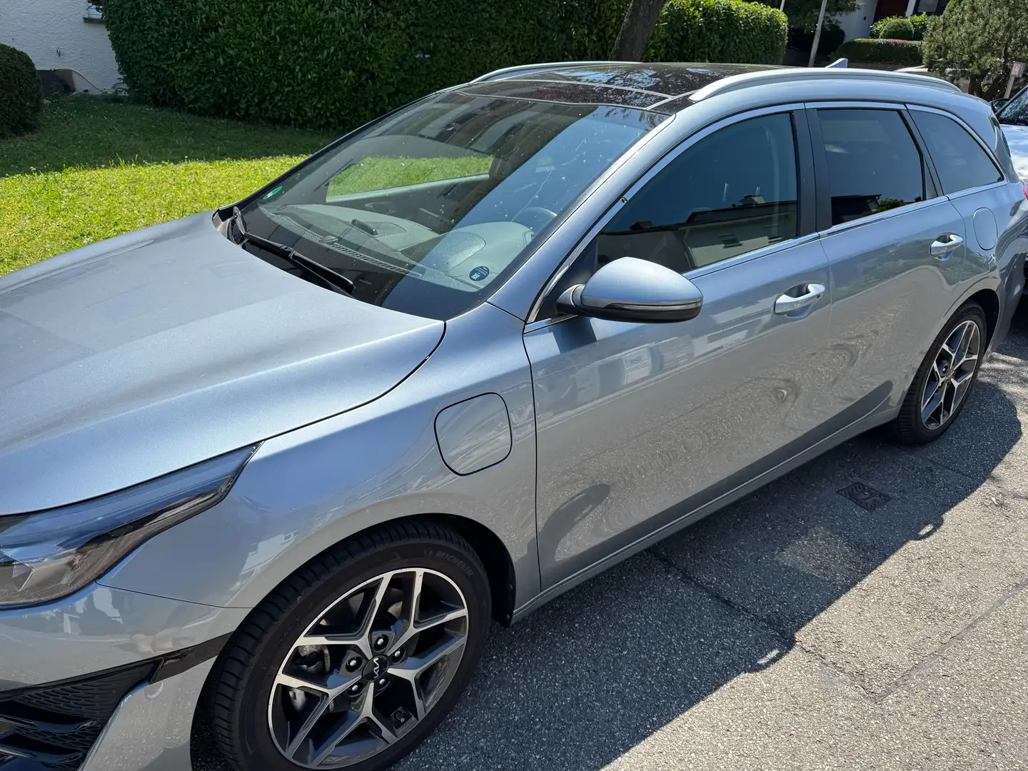 Kia Ceed SW / cee'd SW Ceed SW 1.6 GDI DCT OPF Plug-in-Hybrid Platinum Ed Grau - 2