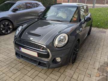 Cooper S John Cooper Works