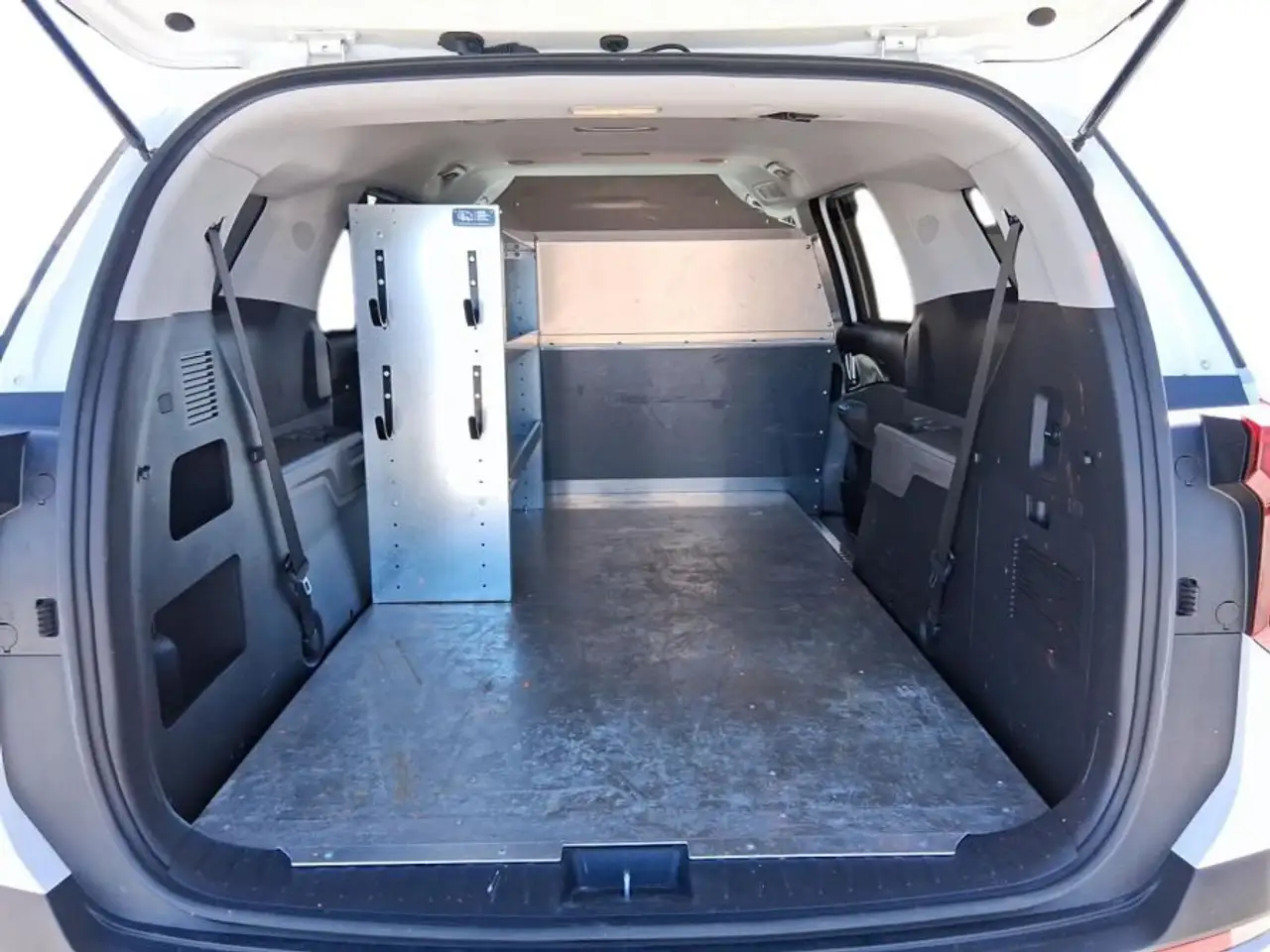 Kia Carnival снимка Kia Carnival