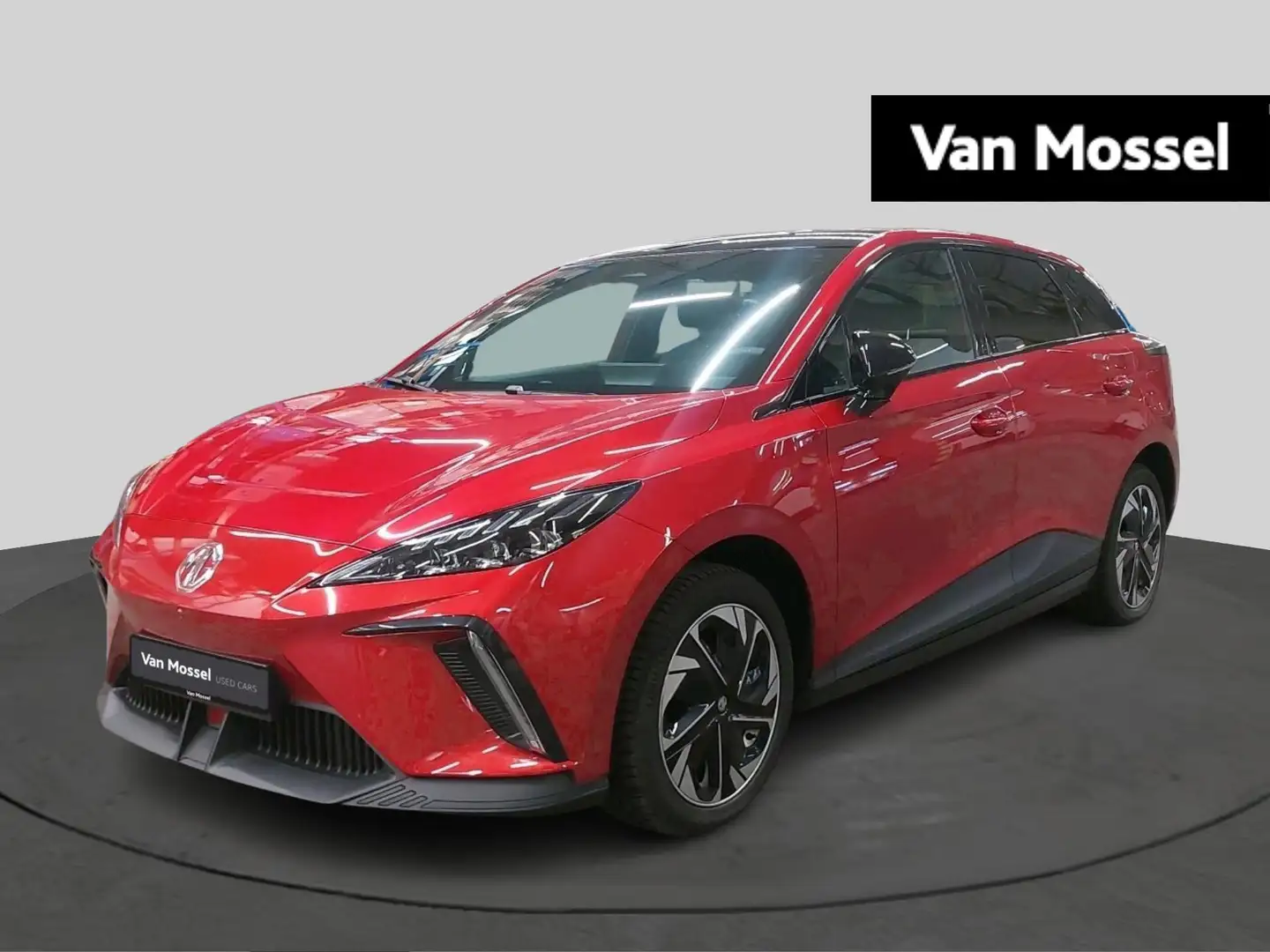MG MG4 64 kWh Luxury Rouge - 1