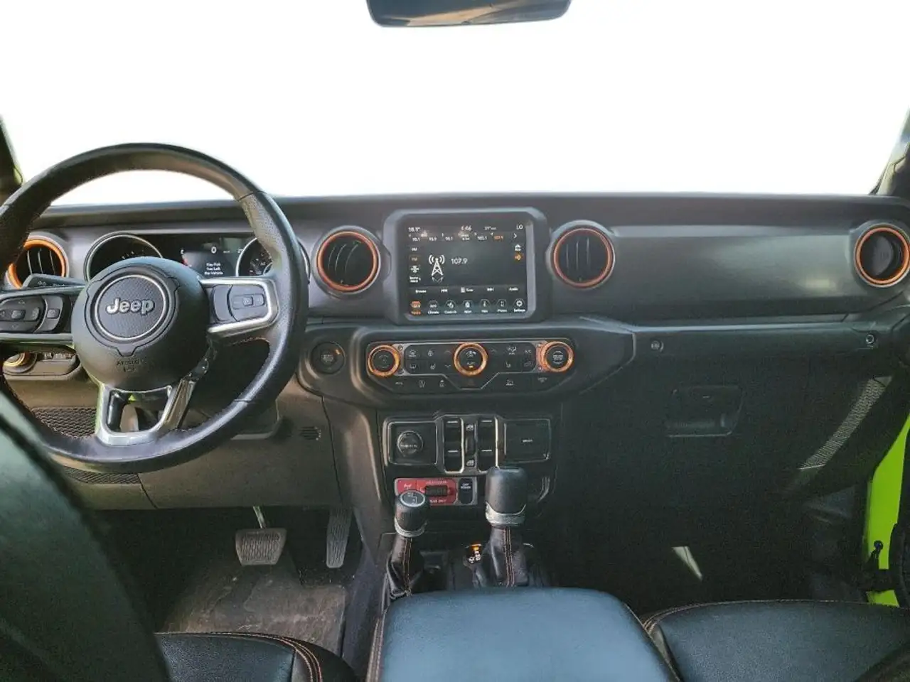 Jeep Gladiator photo Jeep Gladiator