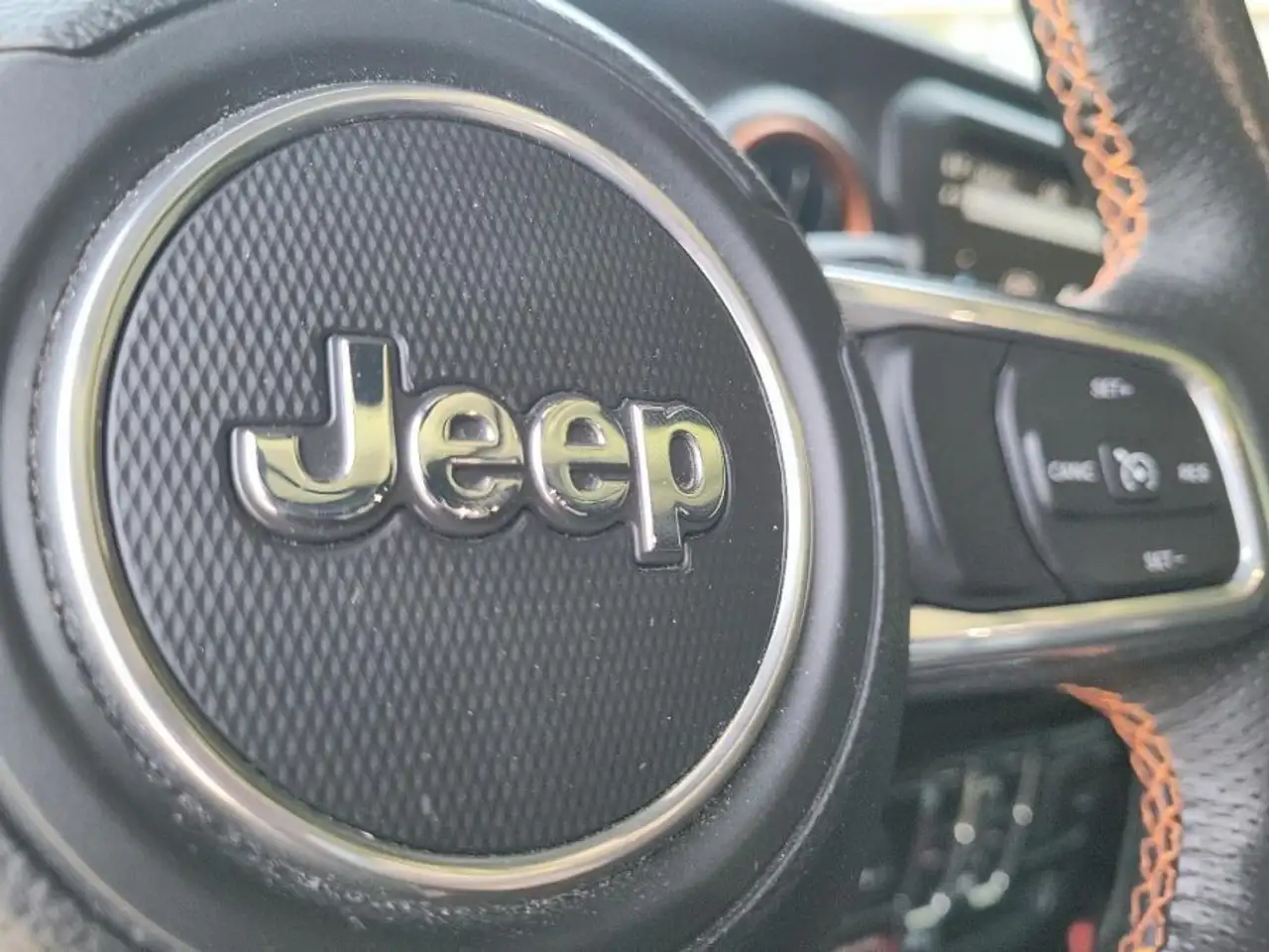 Jeep Gladiator photo Jeep Gladiator