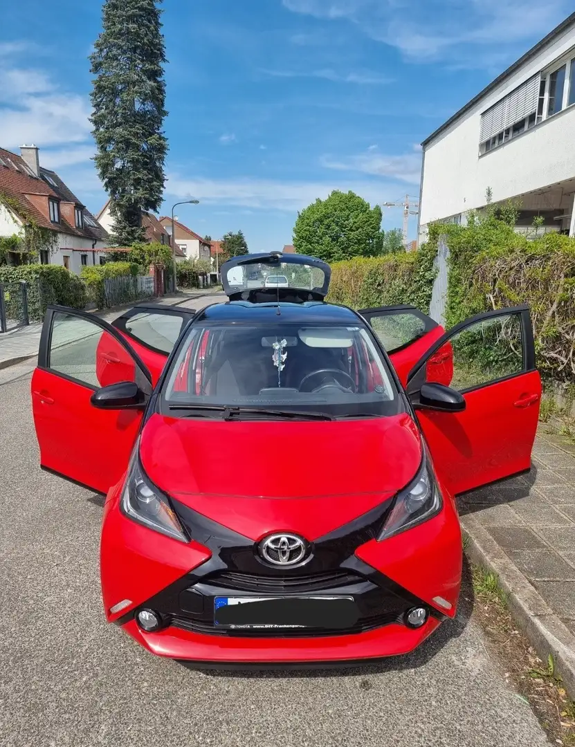 Toyota Aygo x-cite Style Selection Rot - 1