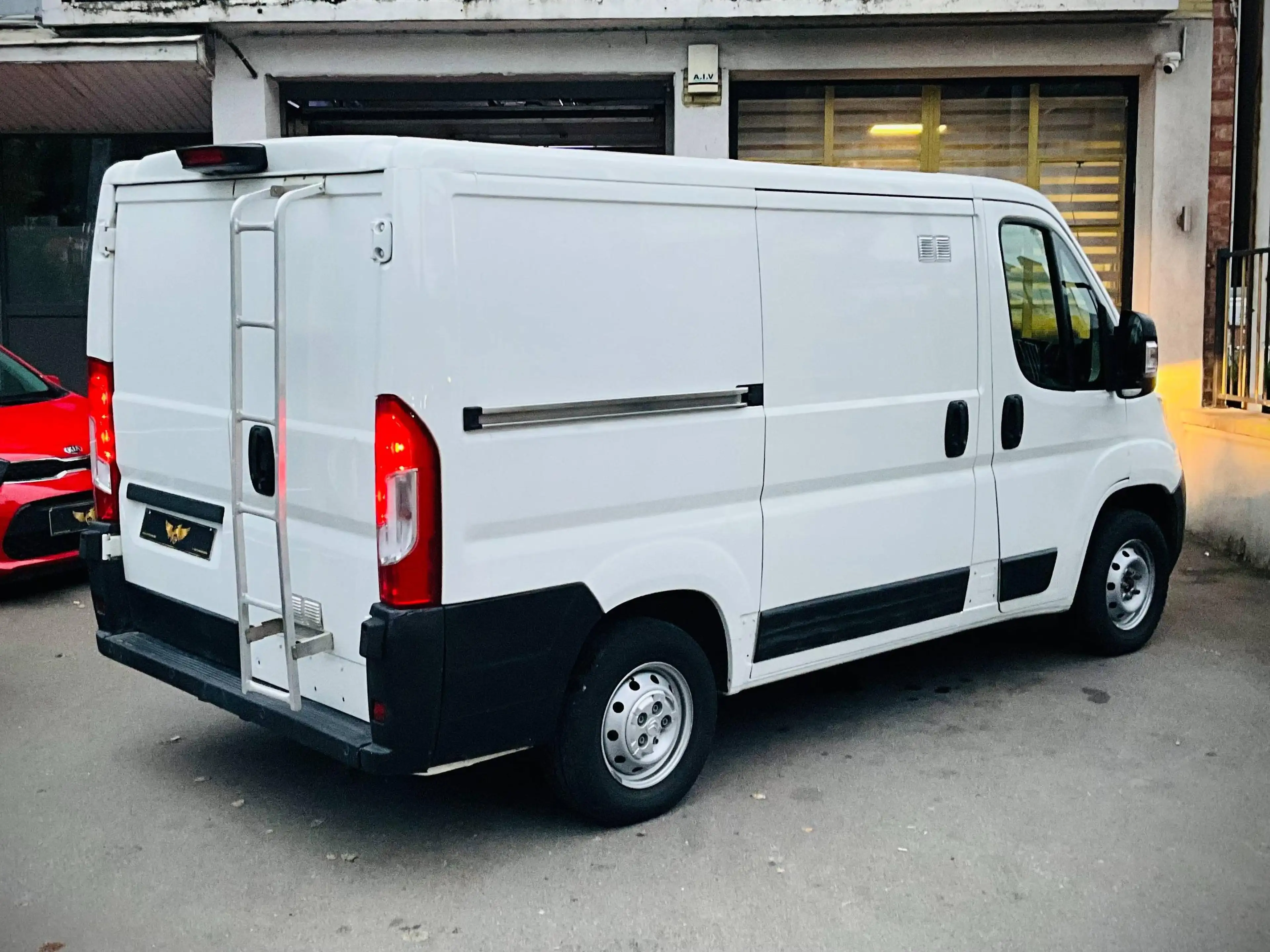 Citroen Jumper 2.2 HDi L2H2 — photo 8