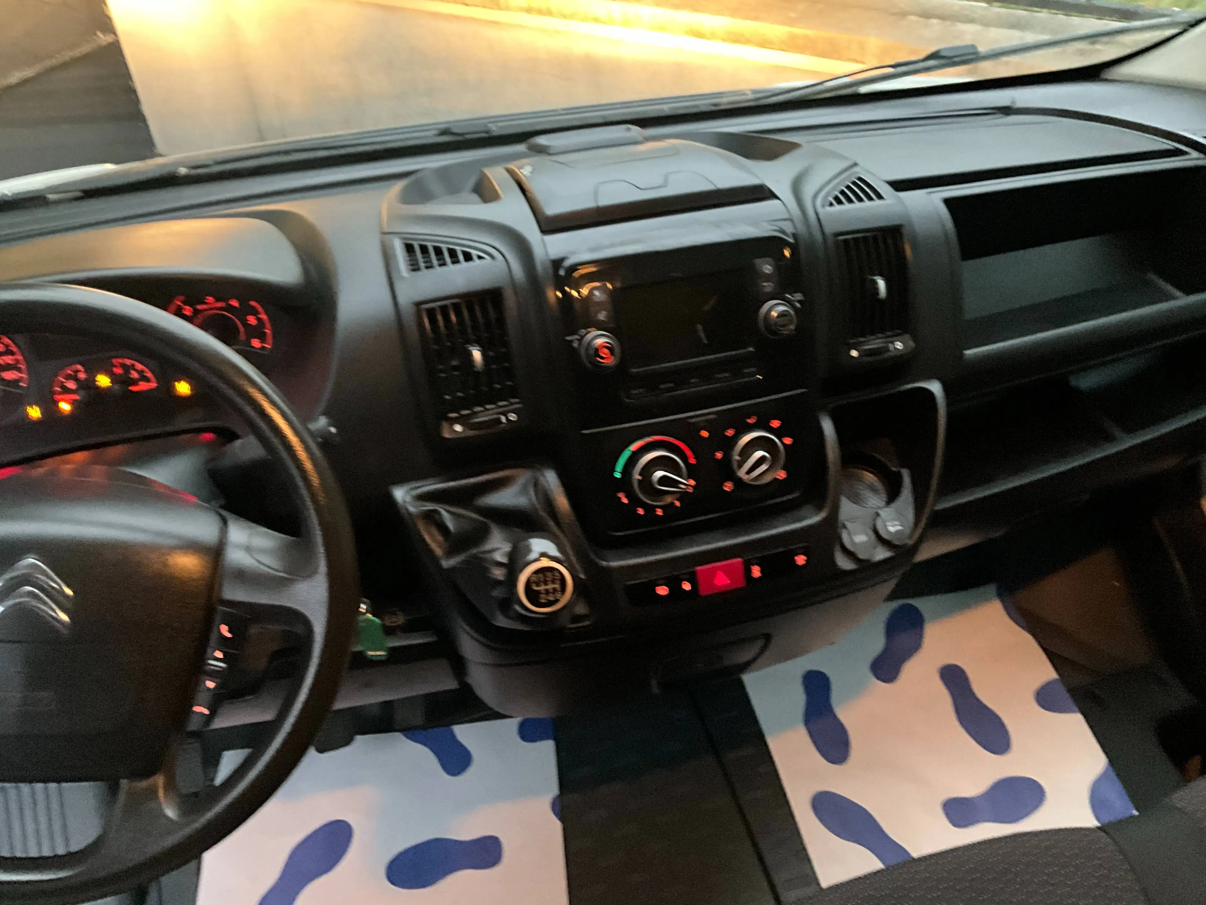 Citroen Jumper 2.2 HDi L2H2 — photo 12
