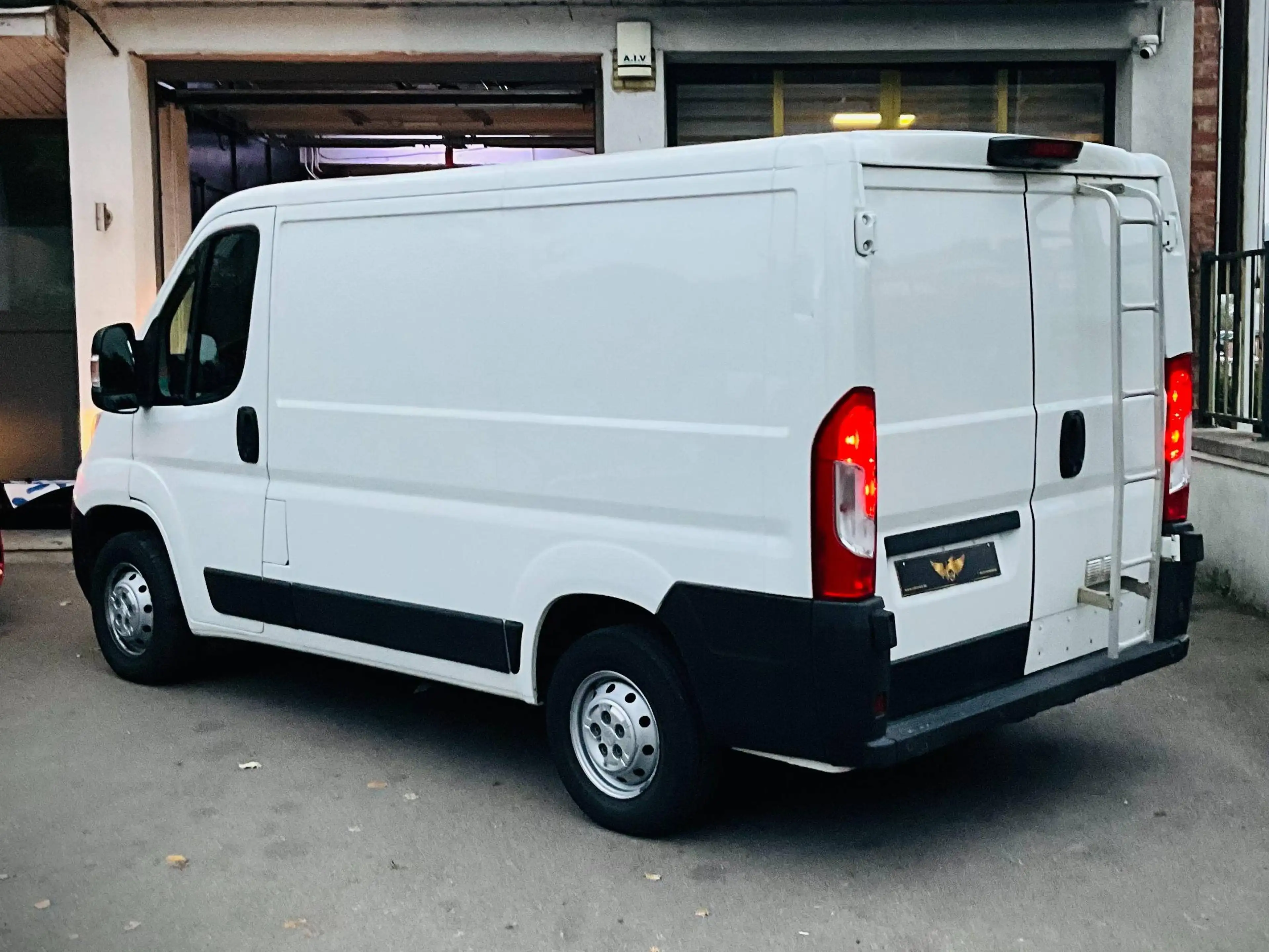 Citroen Jumper 2.2 HDi L2H2 — photo 6