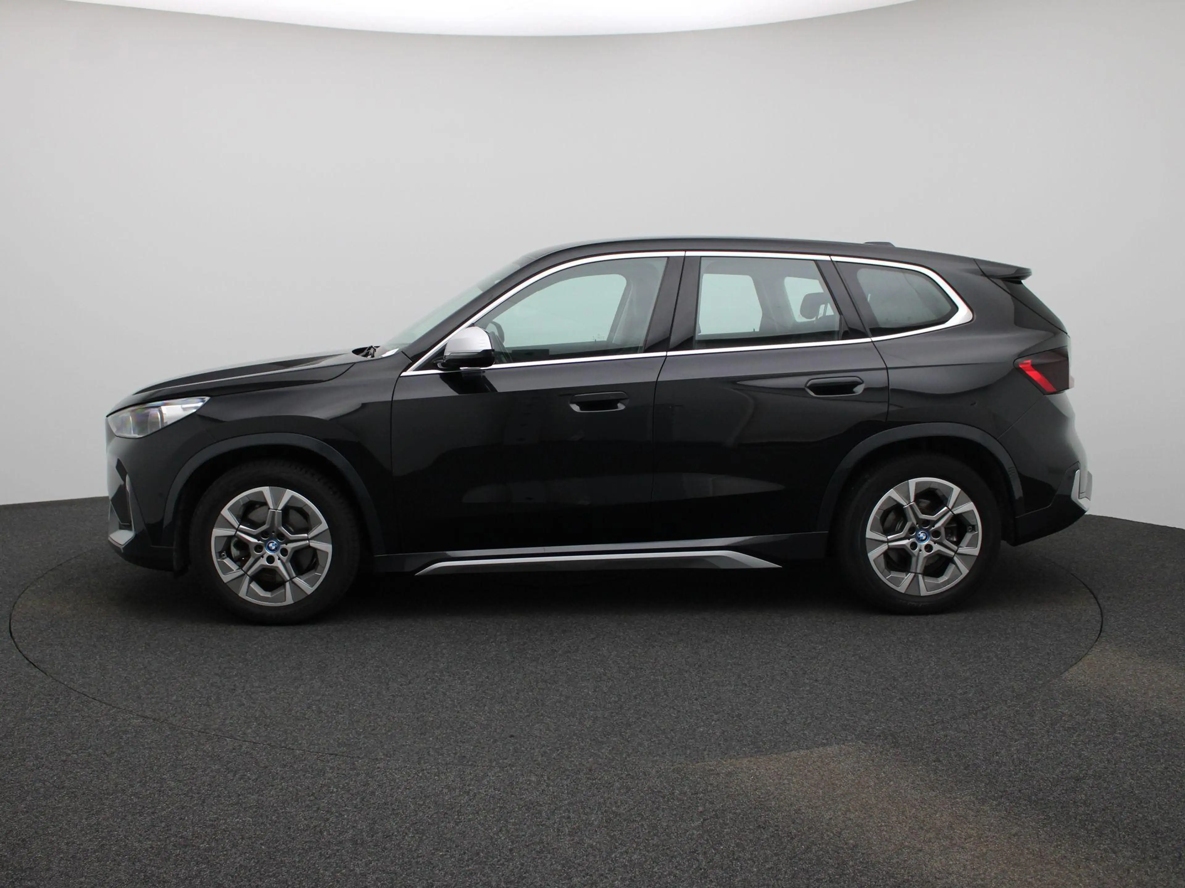 BMW iX1 xDrive30 (200kW) | Climate Control | Stoelverwarmi — photo 4