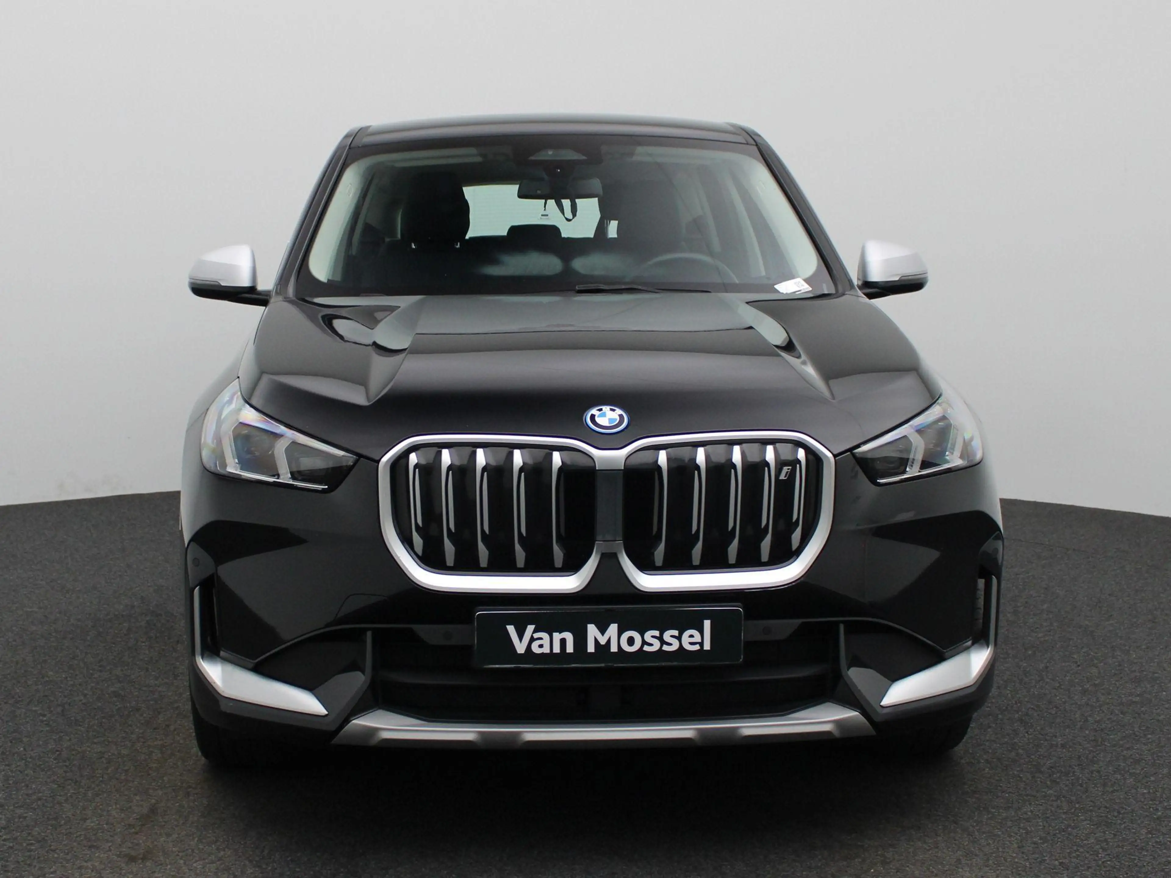 BMW iX1 xDrive30 (200kW) | Climate Control | Stoelverwarmi — photo 3