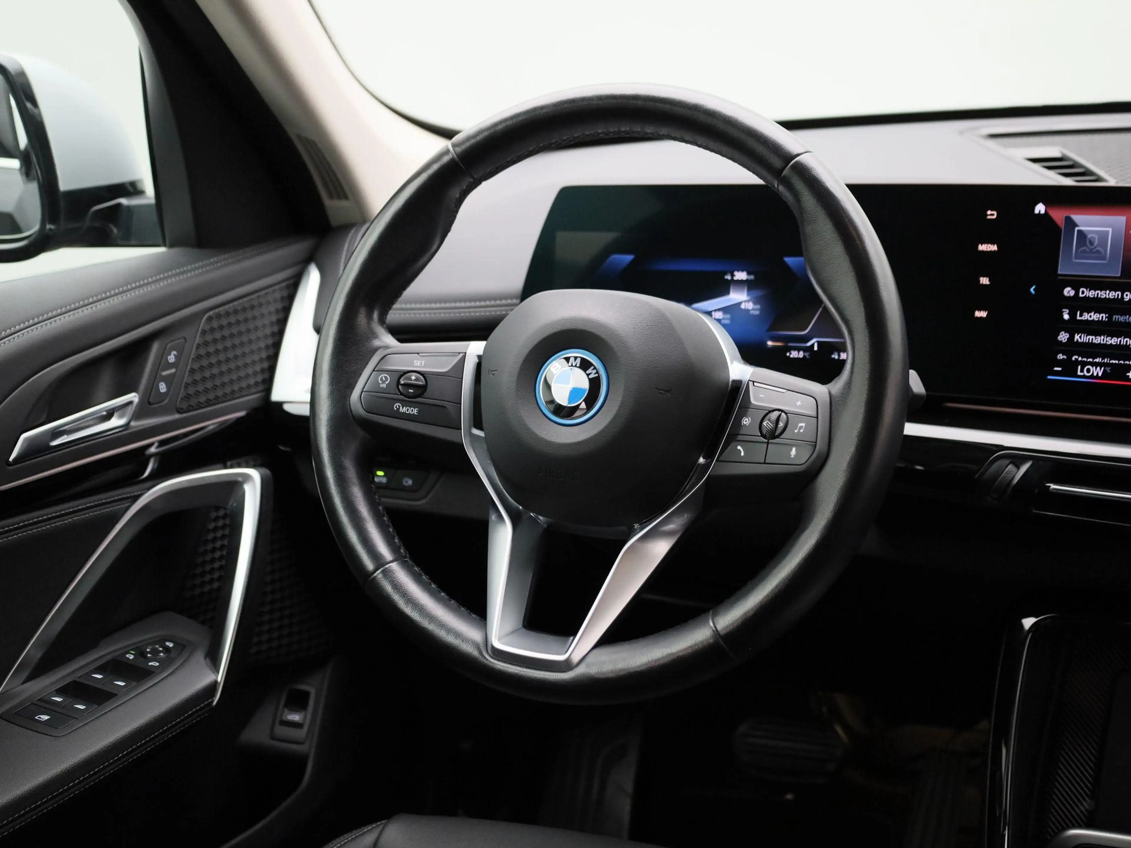 BMW iX1 xDrive30 (200kW) | Climate Control | Stoelverwarmi — photo 10