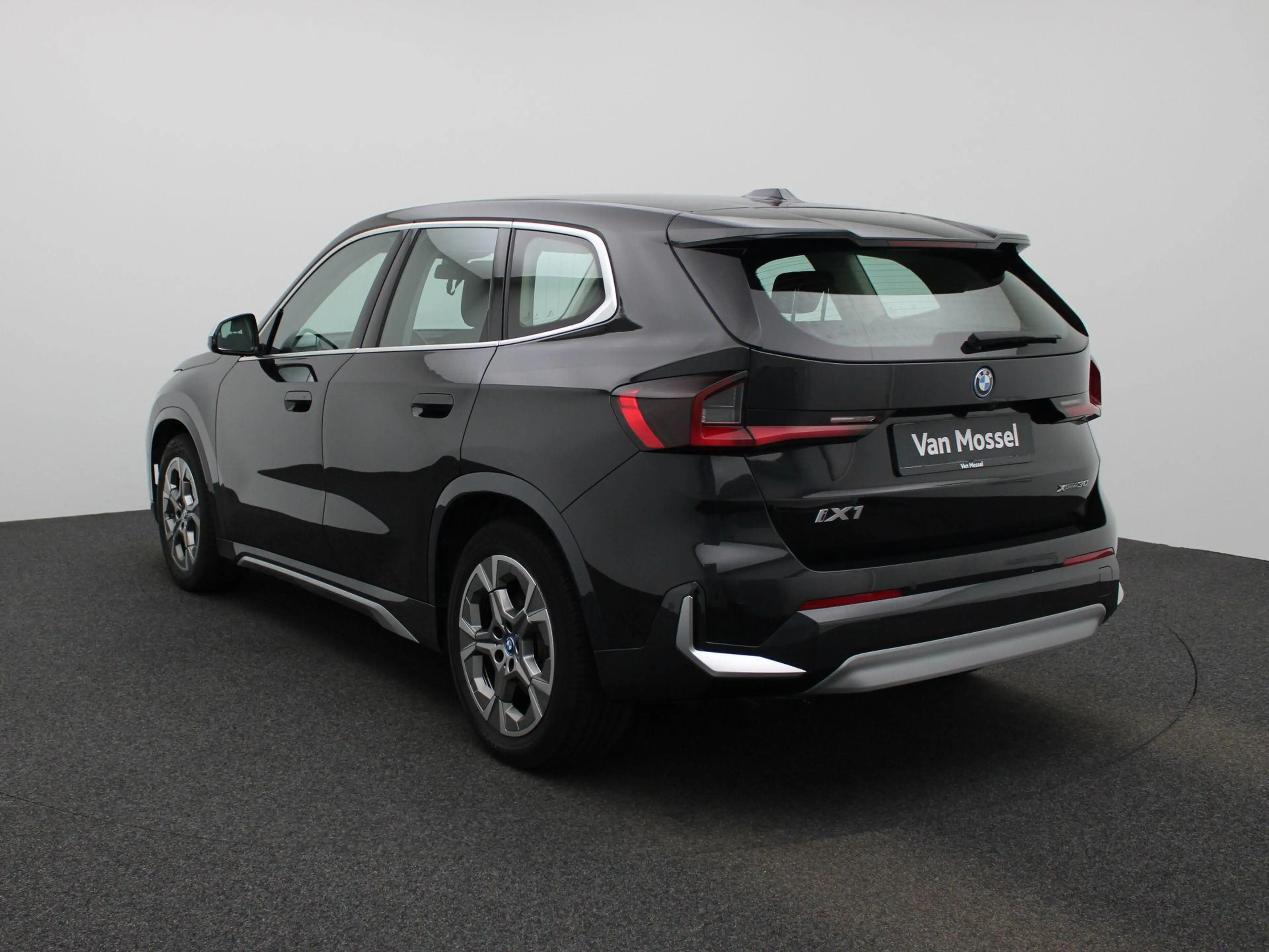 BMW iX1 xDrive30 (200kW) | Climate Control | Stoelverwarmi — photo 2