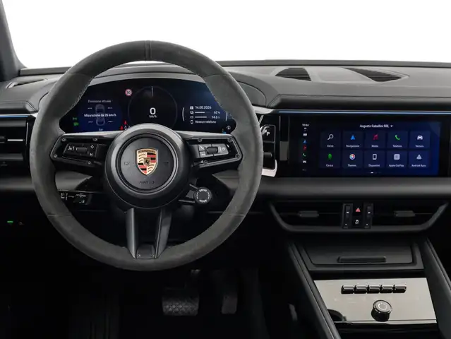 Porsche Macan view 13