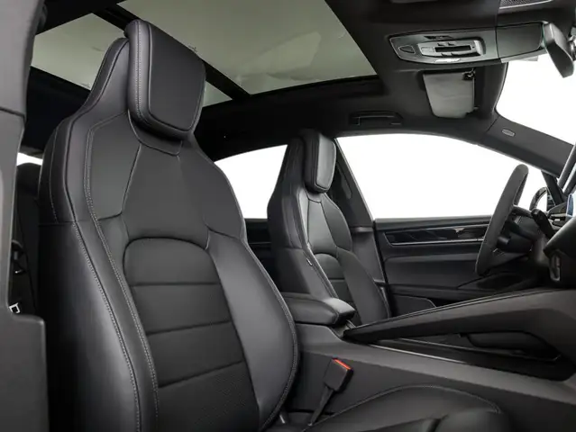 Porsche Macan view 14
