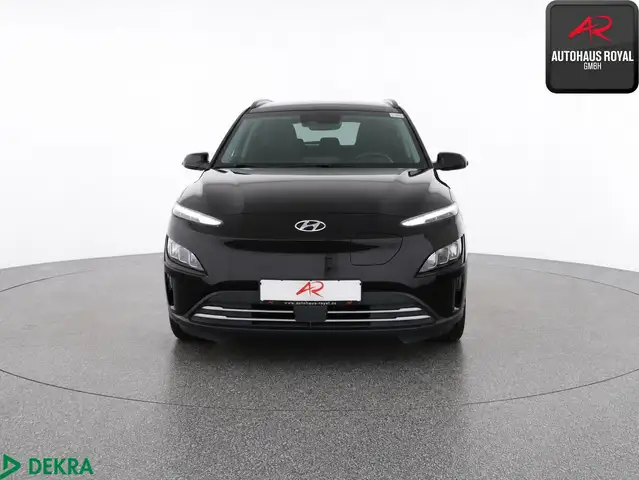 Hyundai Kona view 8