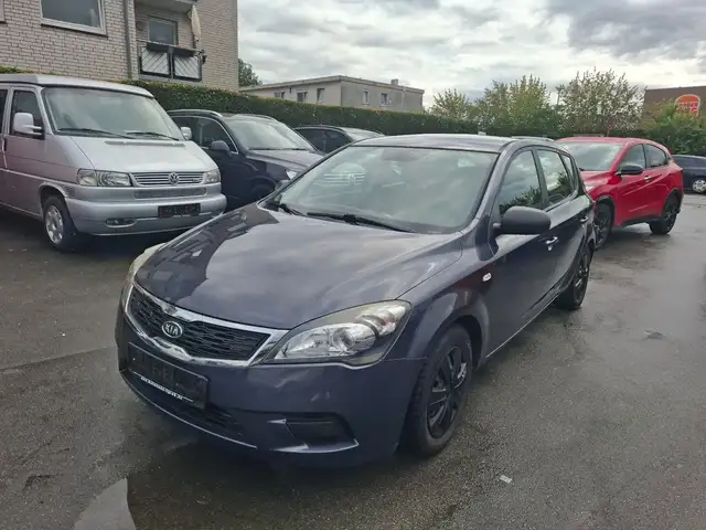 Kia Autres Ceed LX