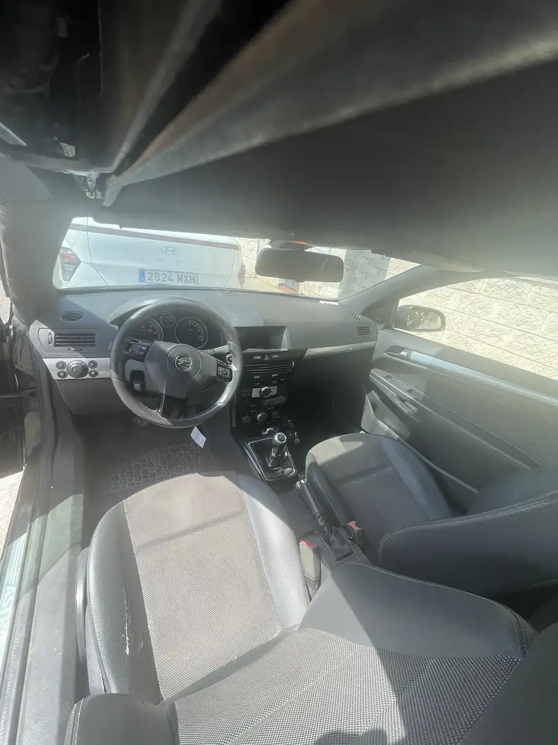 Opel Astra Coupé 2.2DTI Bertone Edition - 1