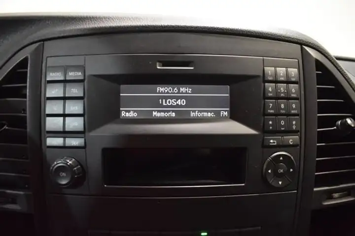 Mercedes-Benz Vito 2020, foto 17