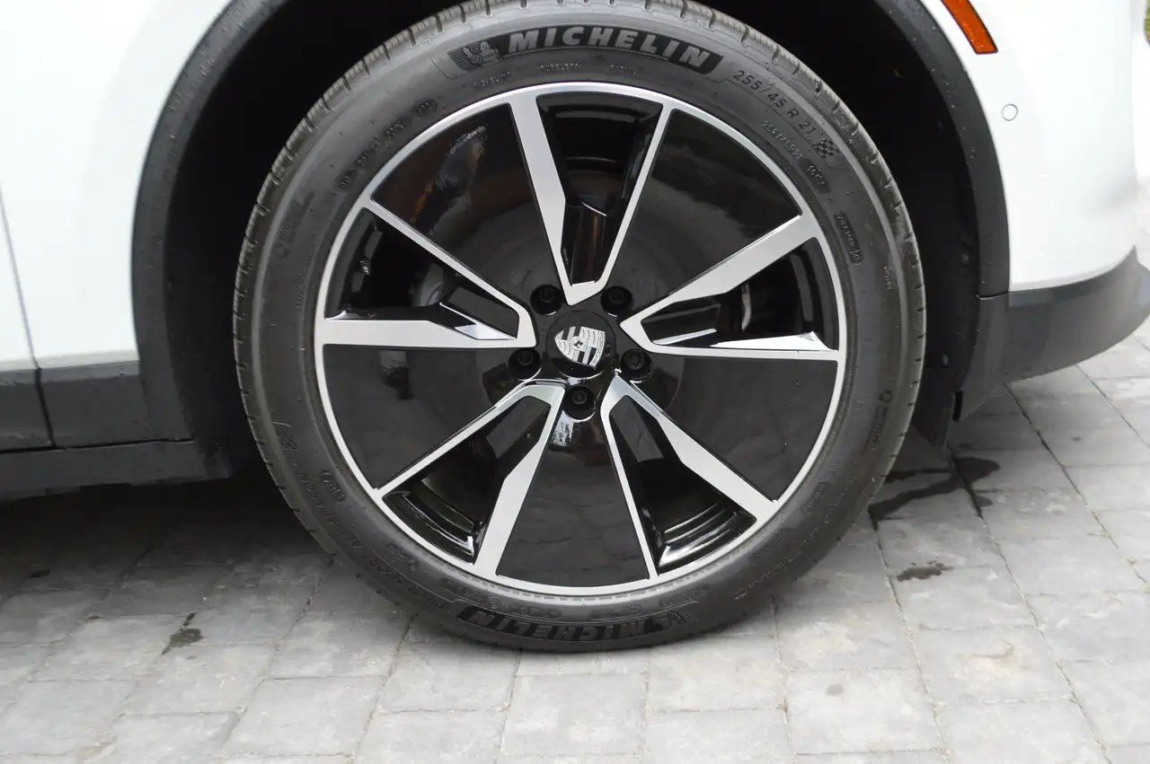Porsche Macan снимка Porsche Macan