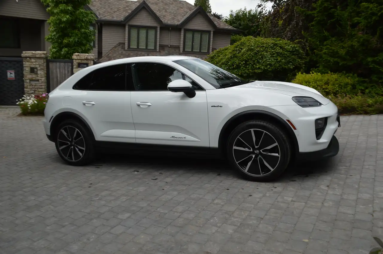 Porsche Macan снимка Porsche Macan