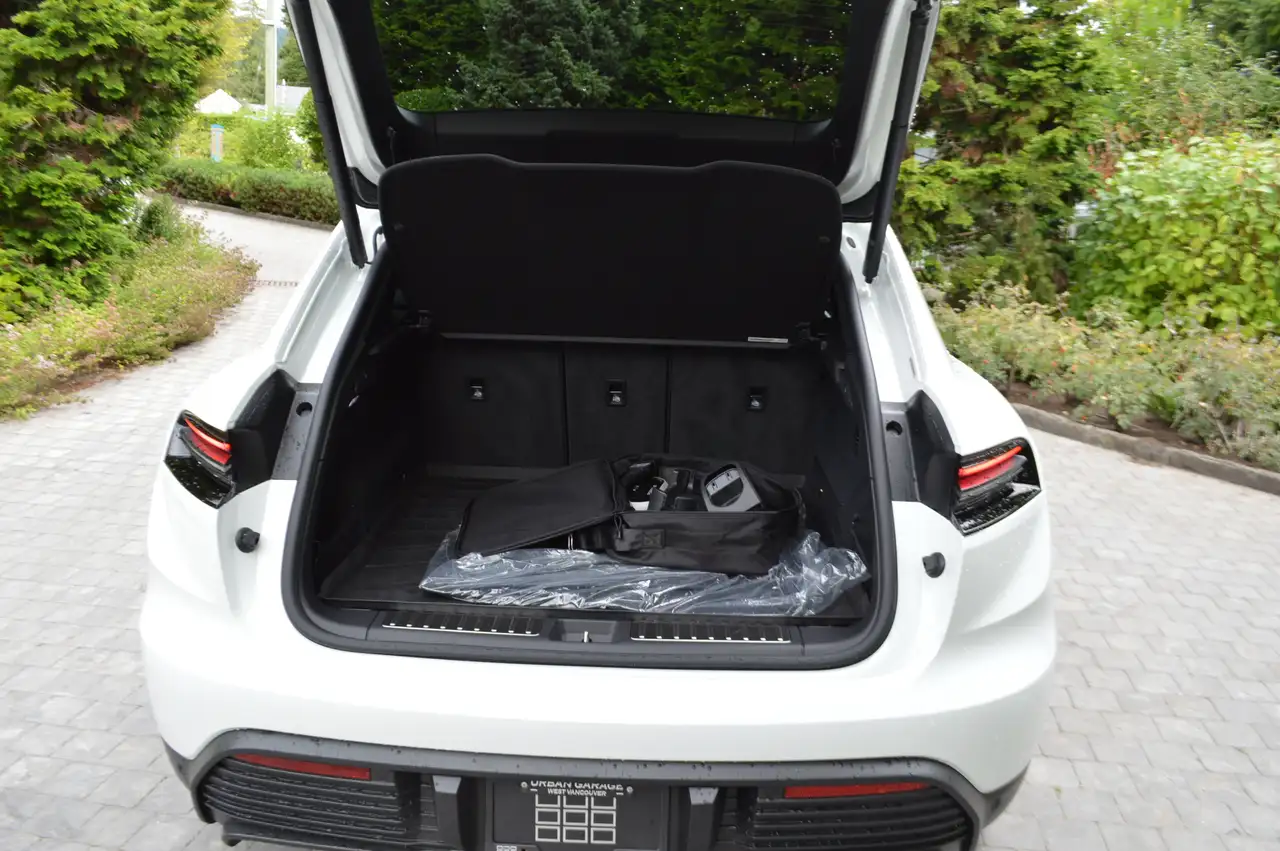 Porsche Macan снимка Porsche Macan