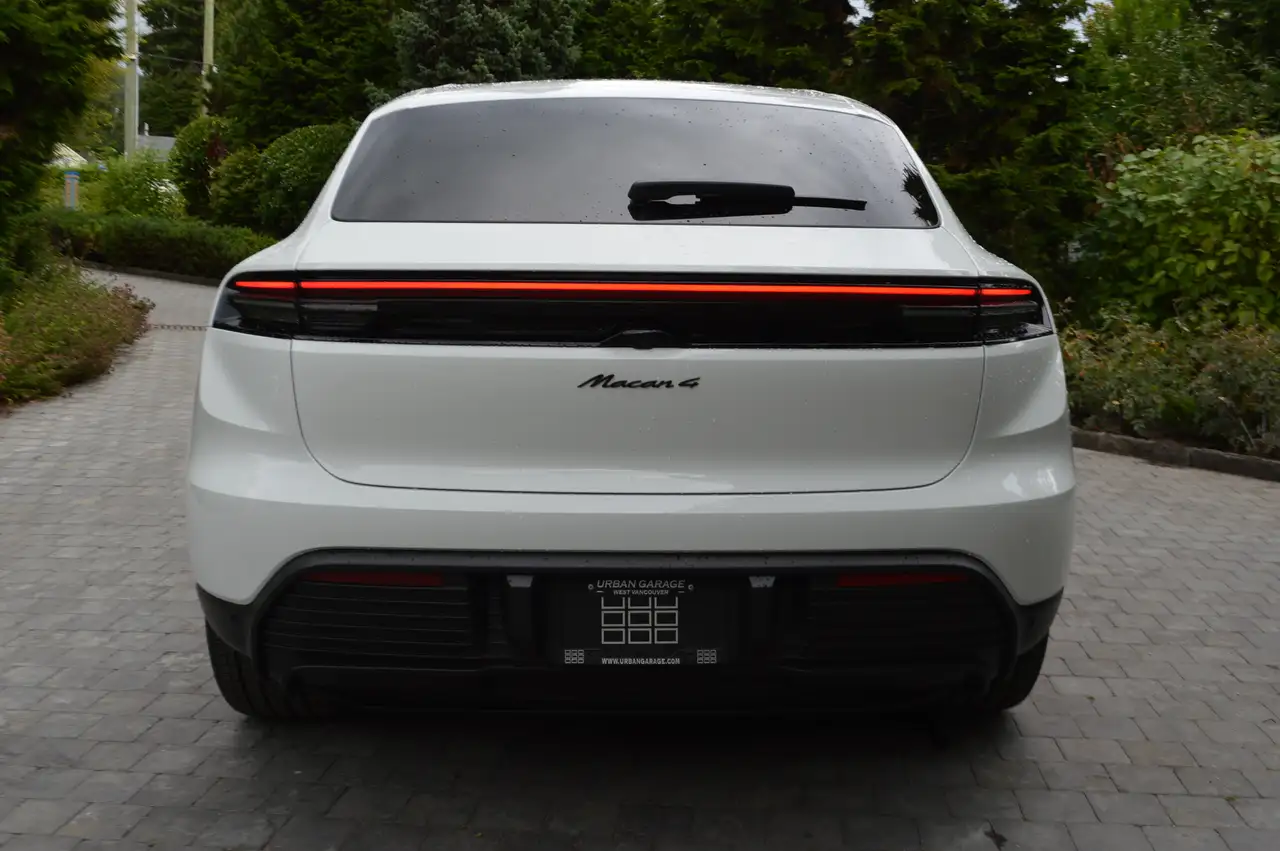 Porsche Macan снимка Porsche Macan