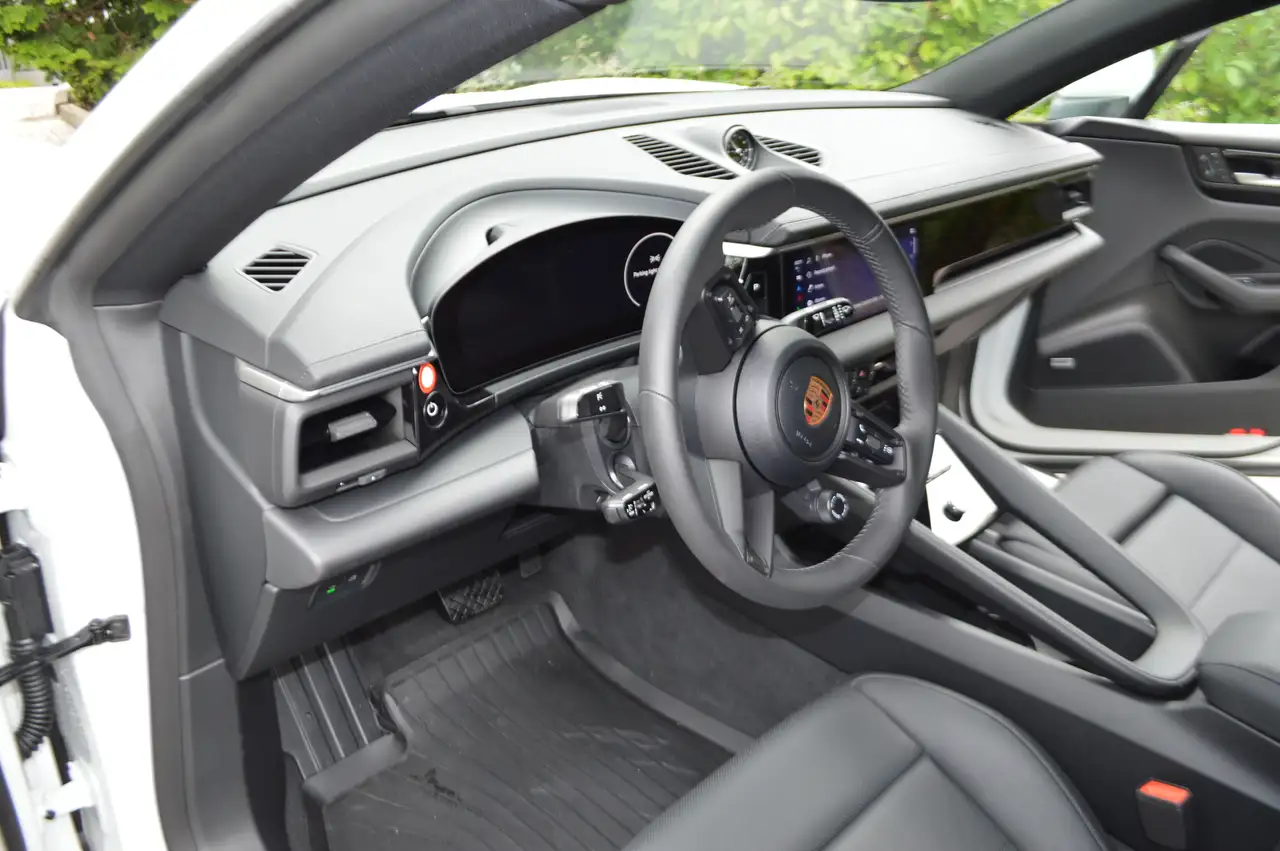 Porsche Macan снимка Porsche Macan