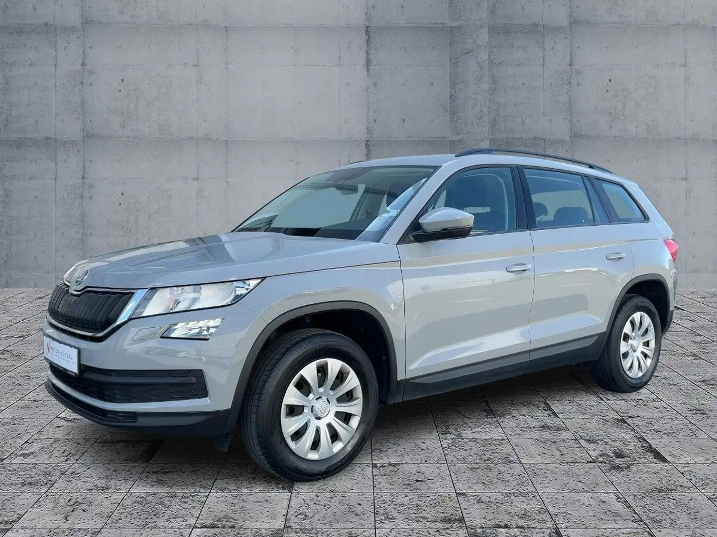 Skoda Kodiaq 1.5 TSI ACTIVE SHZ+PDC+DAB+BT+USB+NSW+MFL Grijs - 2