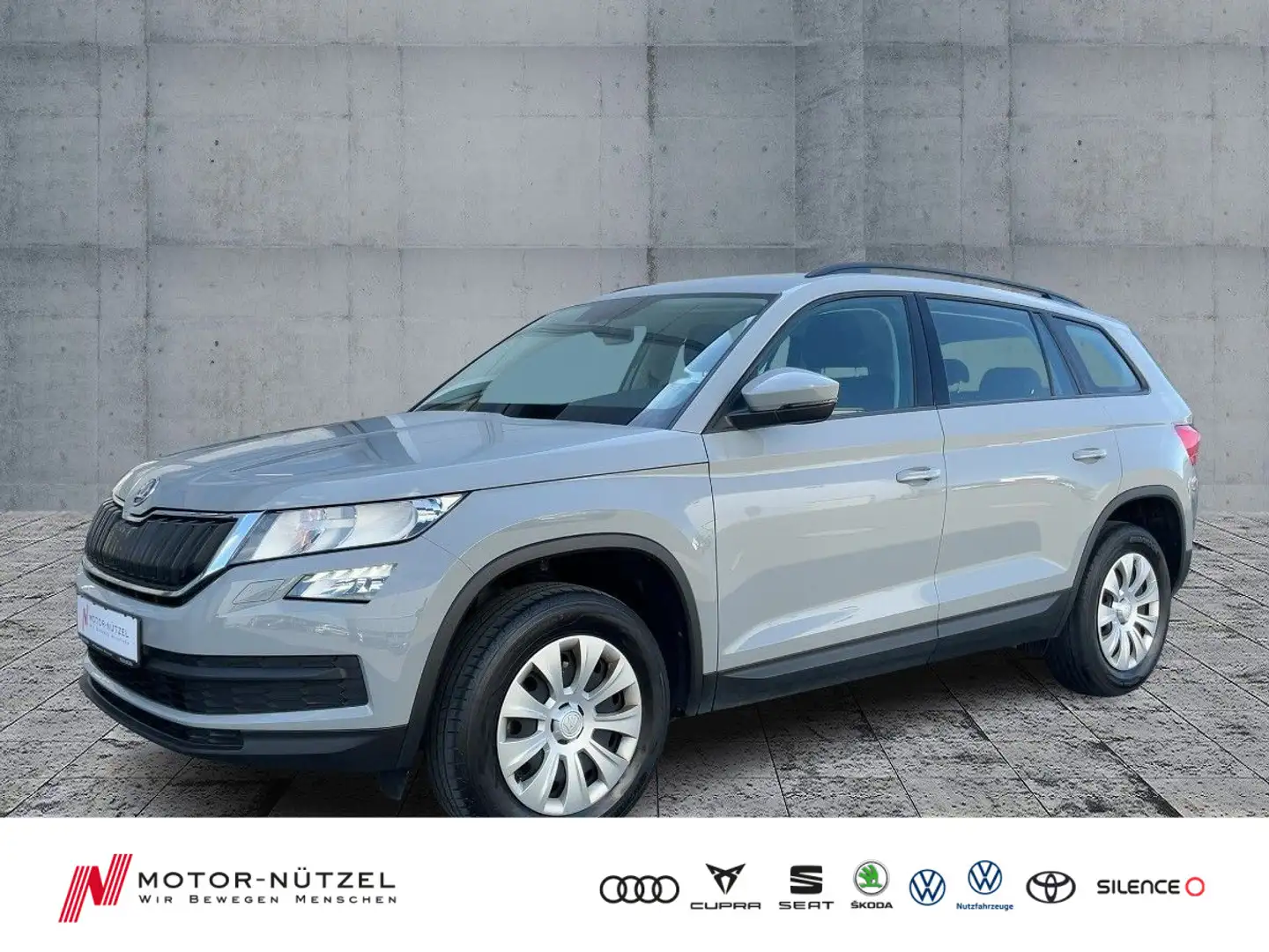 Skoda Kodiaq 1.5 TSI ACTIVE SHZ+PDC+DAB+BT+USB+NSW+MFL Grijs - 1