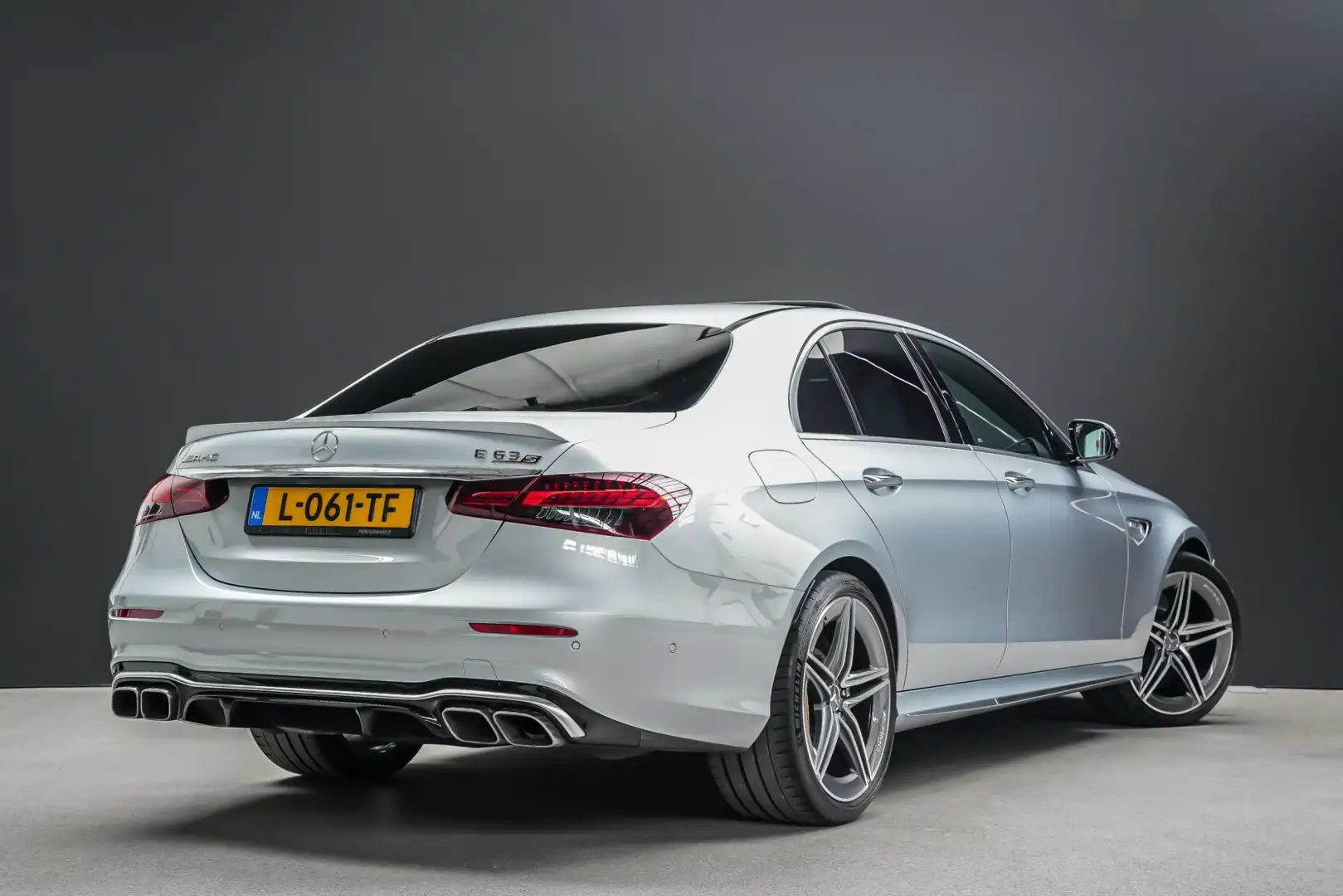 Mercedes-Benz E 63 AMG S 4MATIC+ |keramische remmen|panoramadak|Burmester Grau - 2