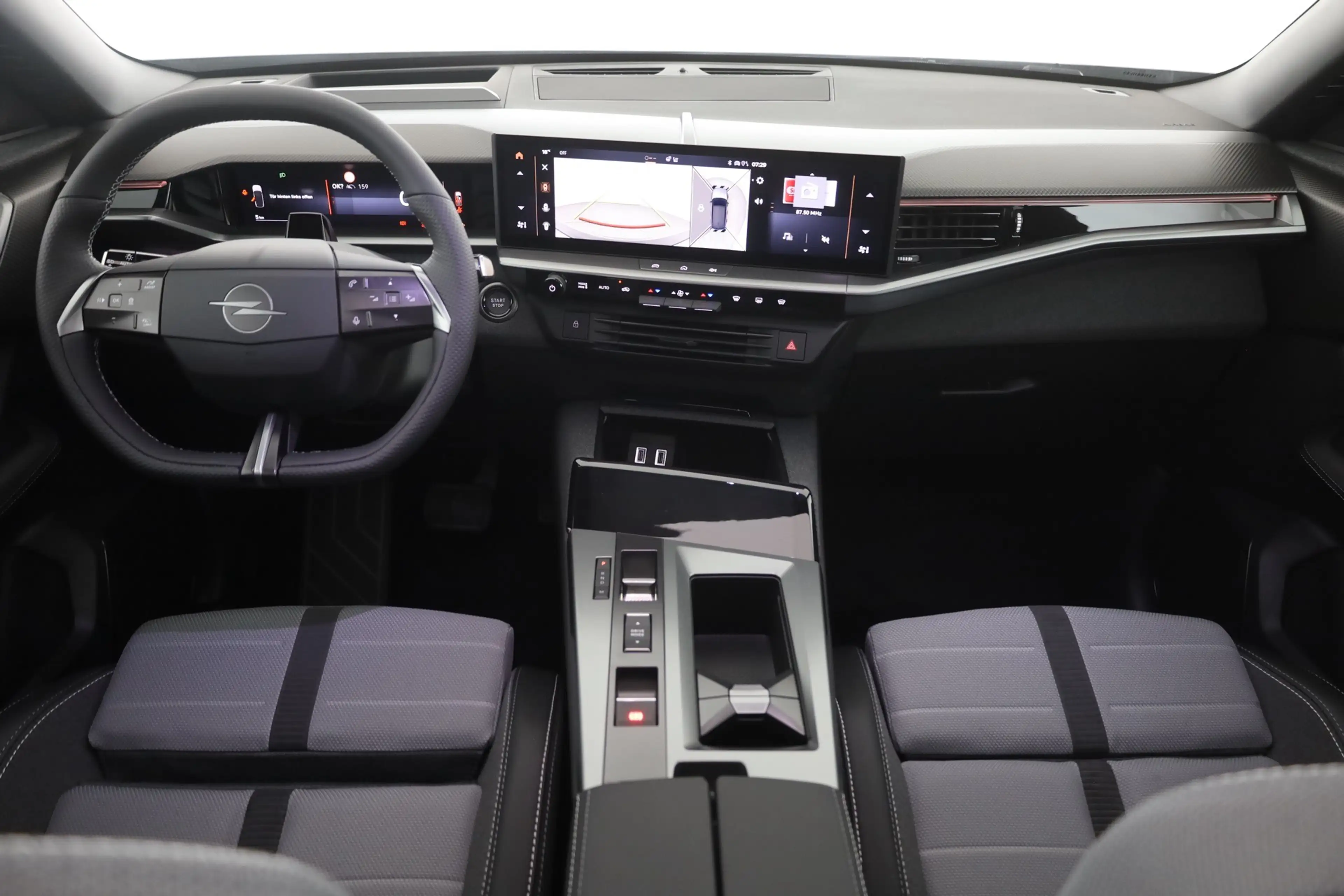 Opel Grandland Ultimate 1.2DI Turbo Hybrid Aut. Matrix — photo 9