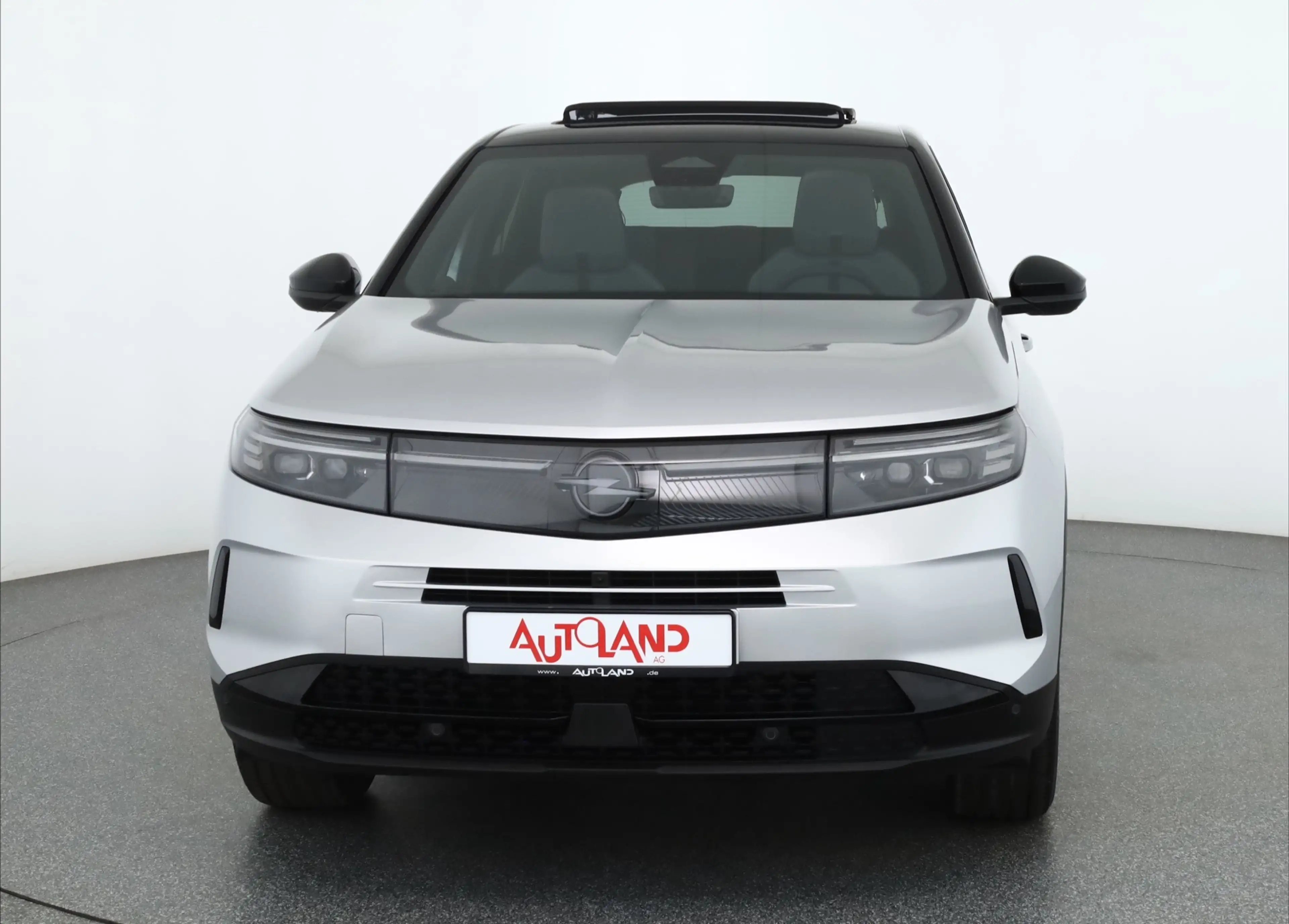 Opel Grandland Ultimate 1.2DI Turbo Hybrid Aut. Matrix — photo 8