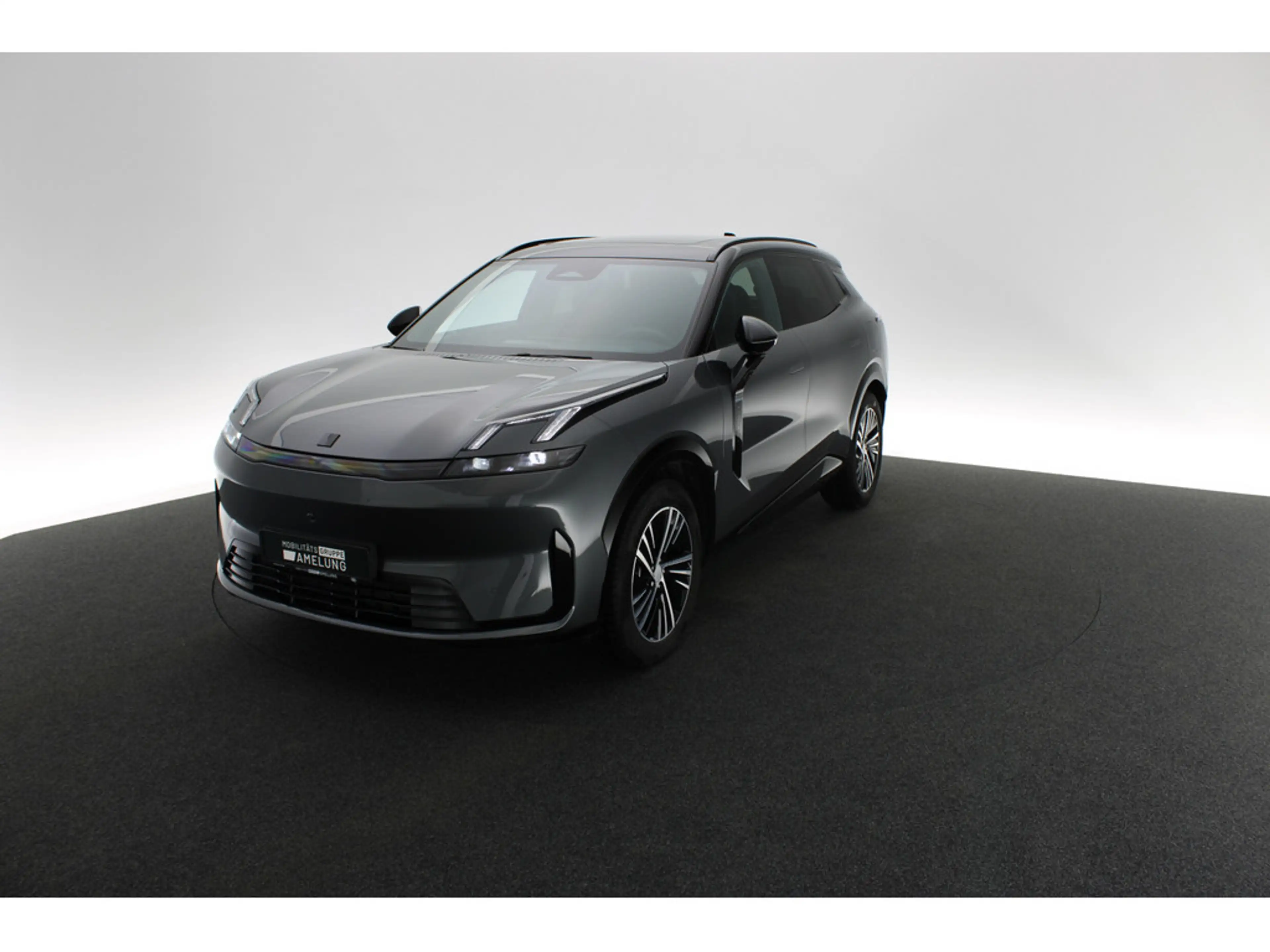 Lynk & Co 08 Core — photo 14
