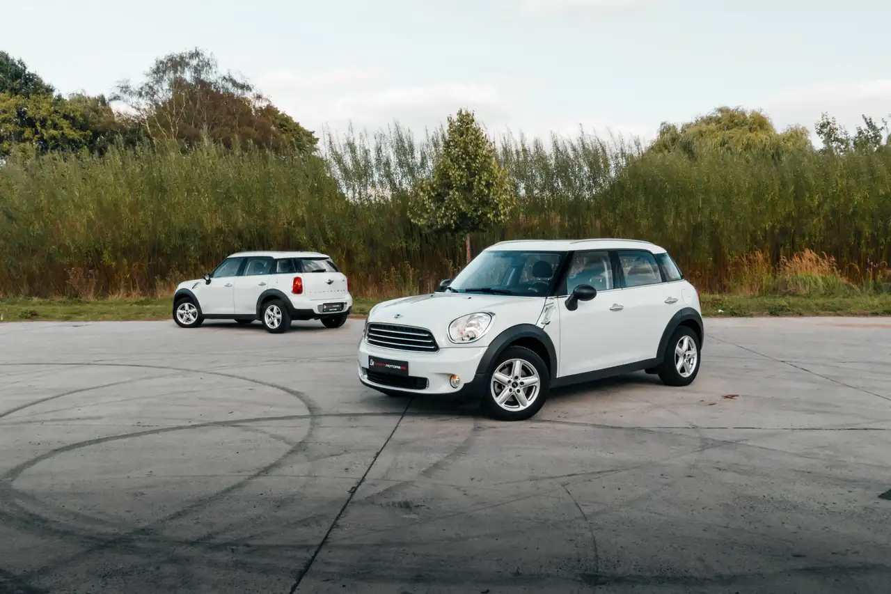 MINI One Countryman