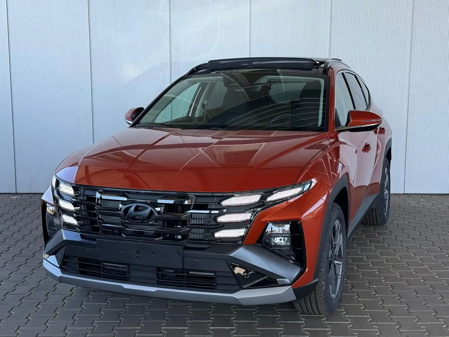 Hyundai TUCSON NX4 GO 1,6 T-GDi 2WD 6MT 160 PS / Panoramadach ... Orange - 1