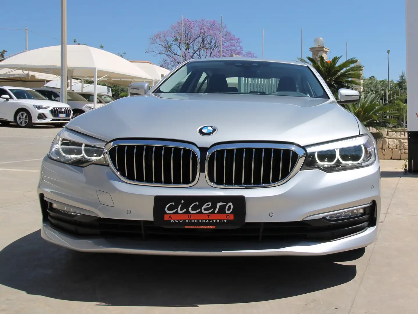 BMW 520 d Business auto 190CV | 79.000KM | 2020 Argento - 2