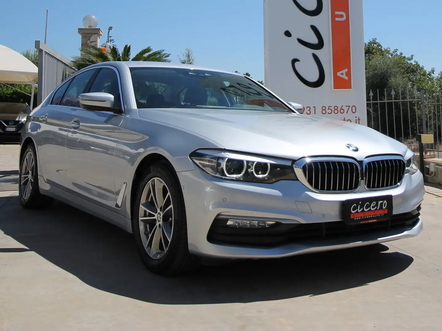 BMW 520 d Business auto 190CV | 79.000KM | 2020 Argento - 1