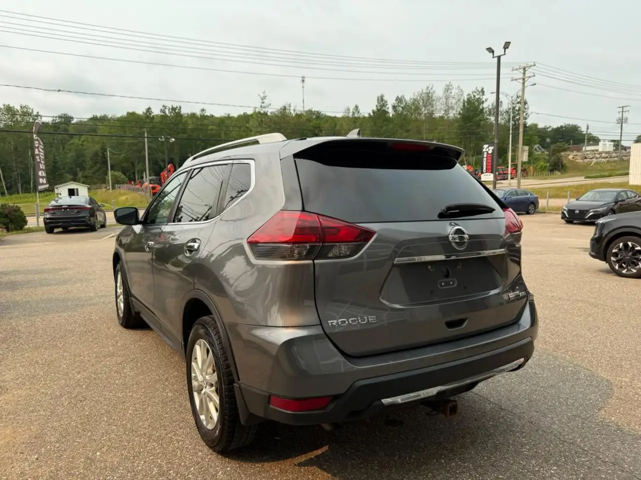 Nissan Rogue снимка Nissan Rogue