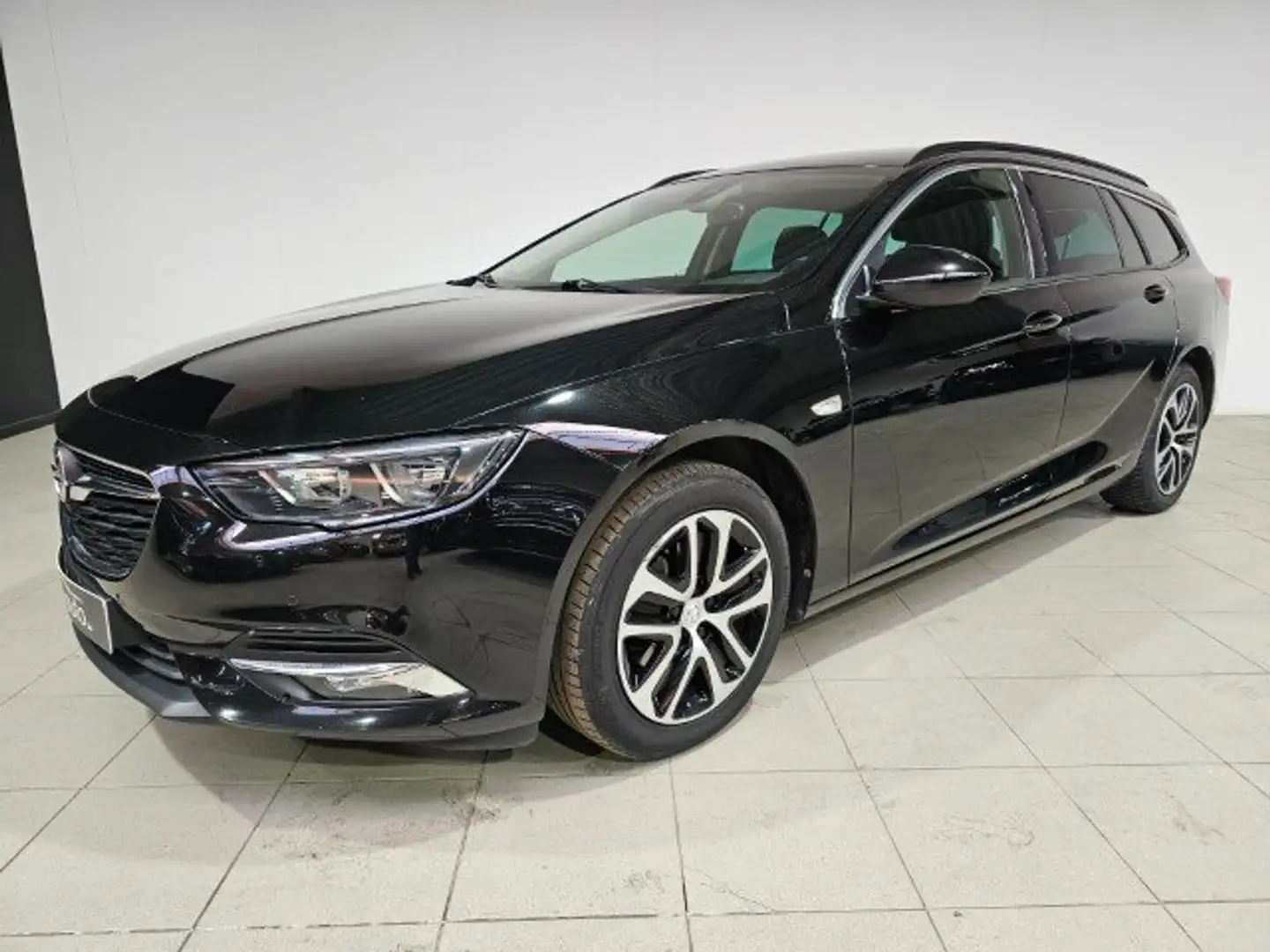 Opel Insignia Sports Tourer 1.6 CDTI Automaat Zwart - 2