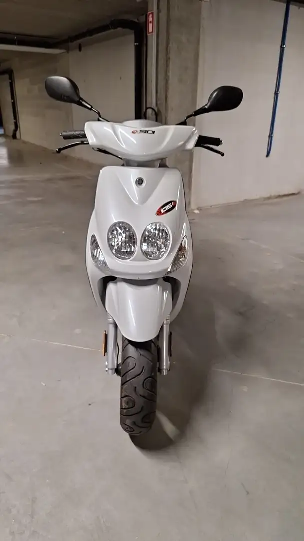 Yamaha NEOs 50 Scooter Yamaha Ovetto (Neos) 50cc, année 2008 Wit - 1